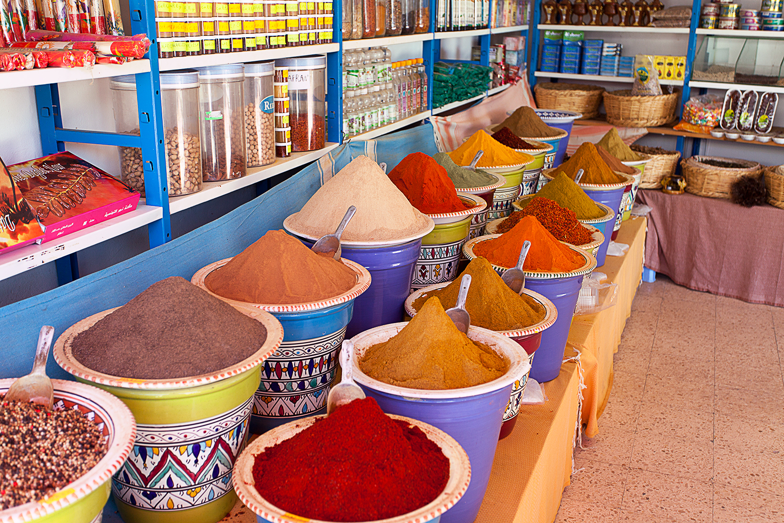 Un negozio di spezie a Guellala (Tunisia)