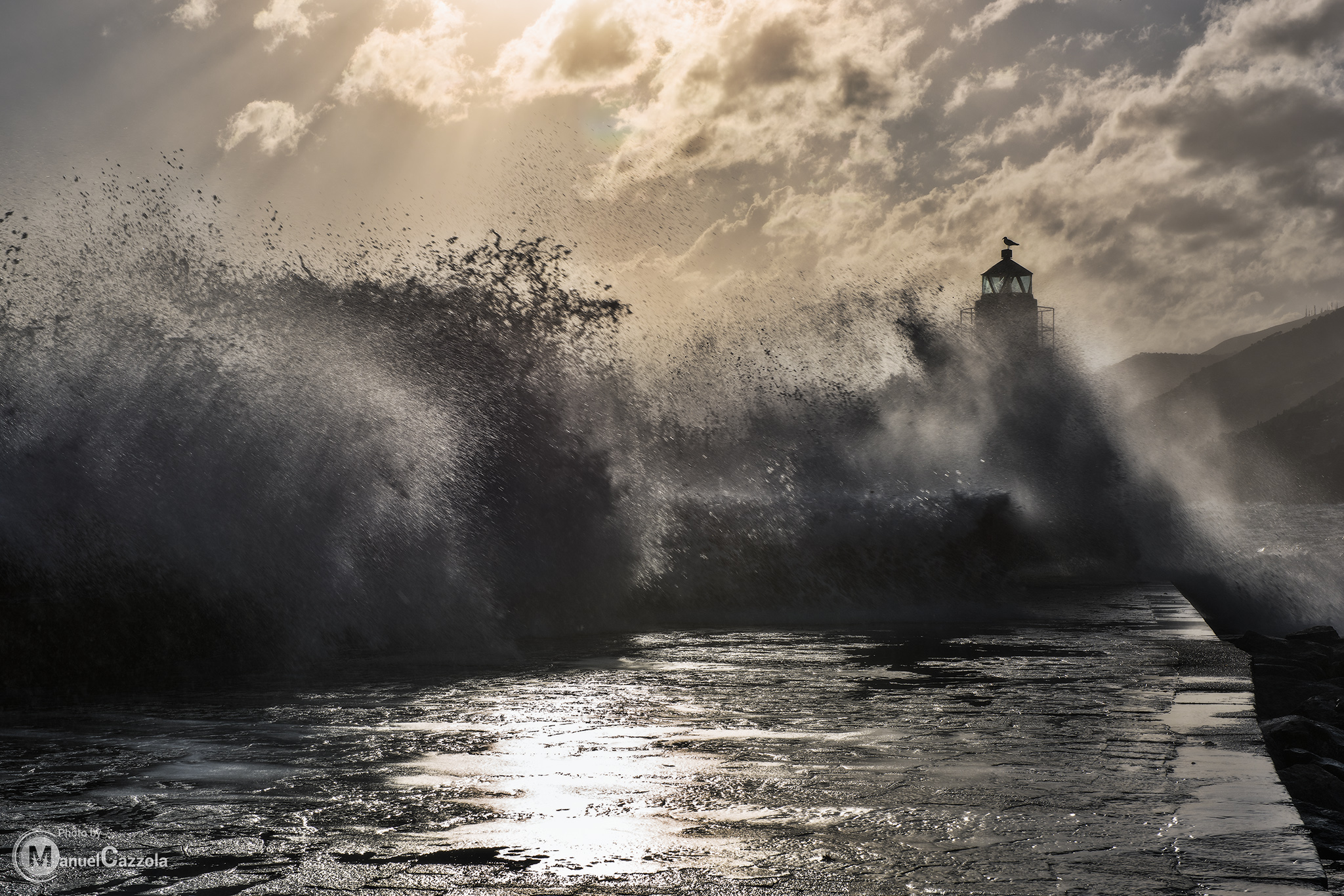 "Impassibile alla potenza del mare" - Camogli