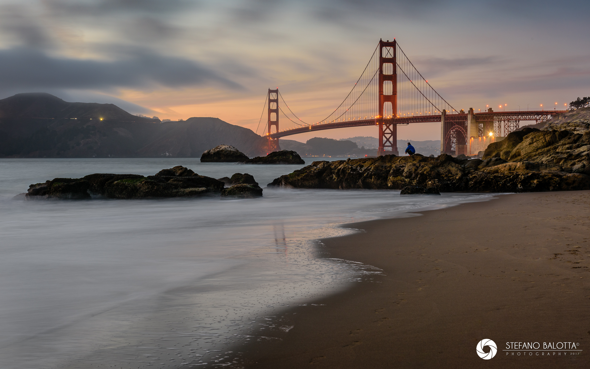 Listening to the sound of the waves