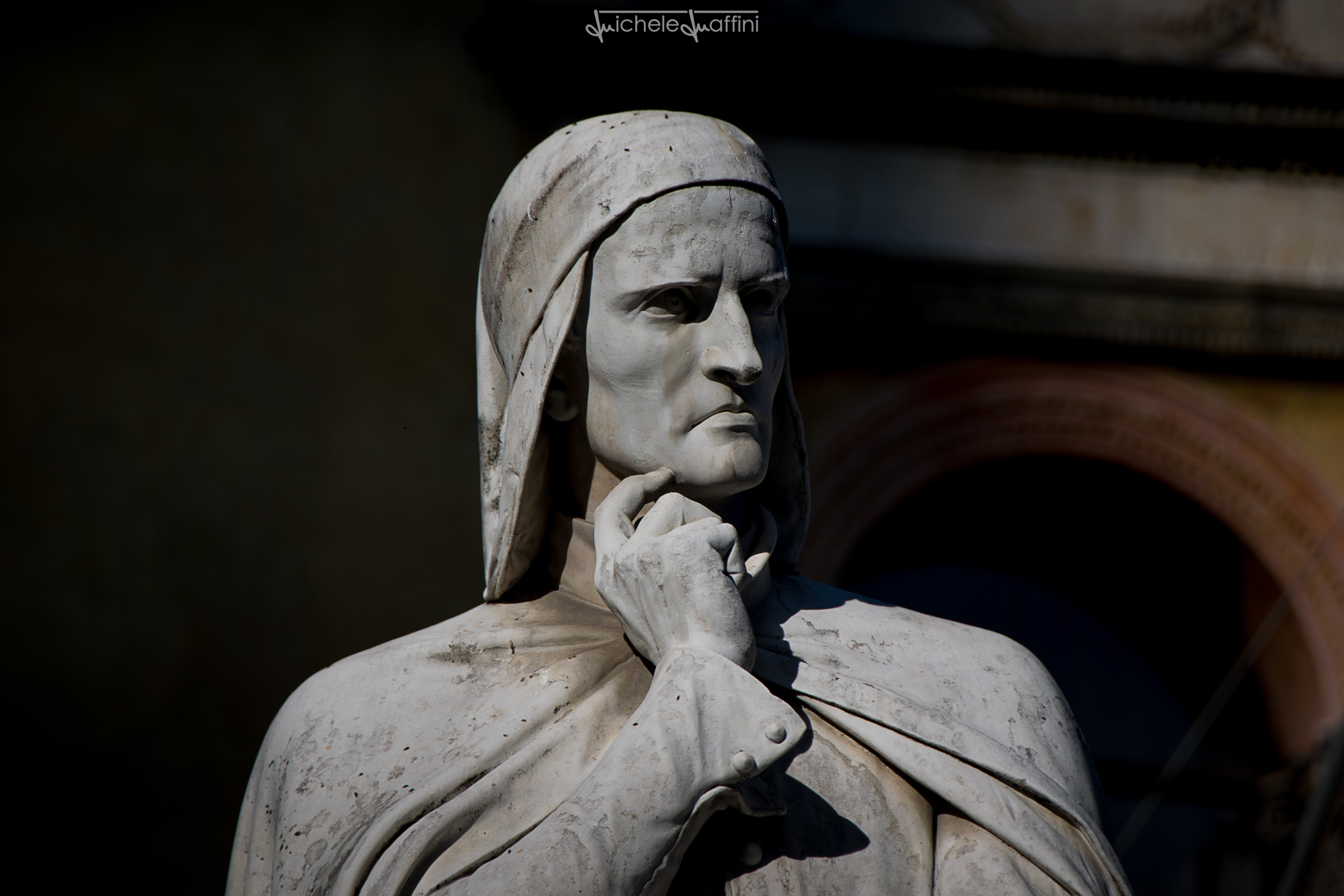 Verona - Dante thoughtful