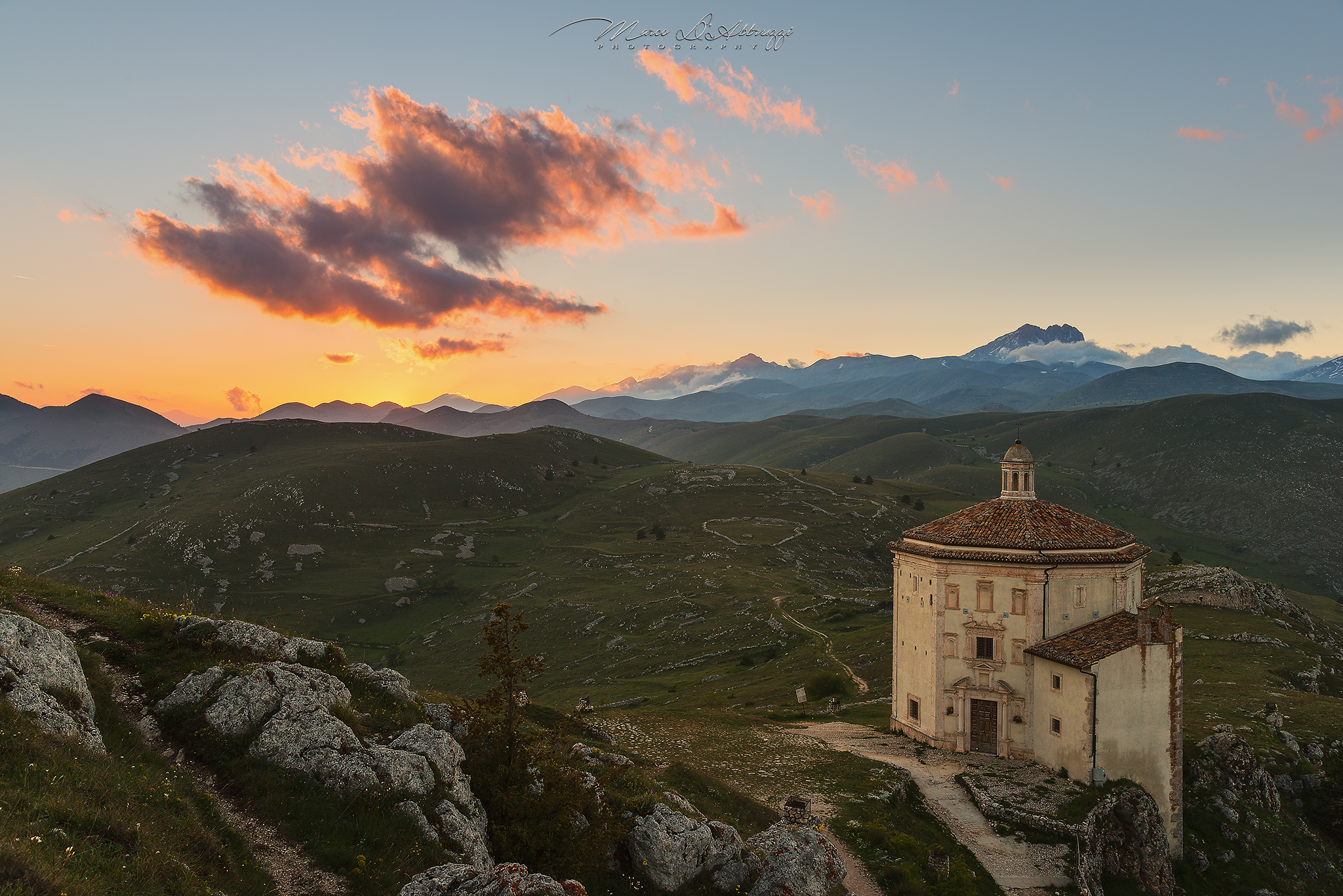 Last lights on the Church of the Piety