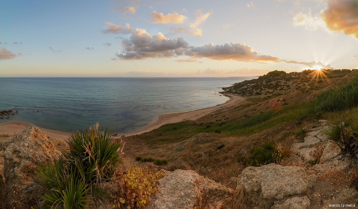 Coste siciliane al tramonto
