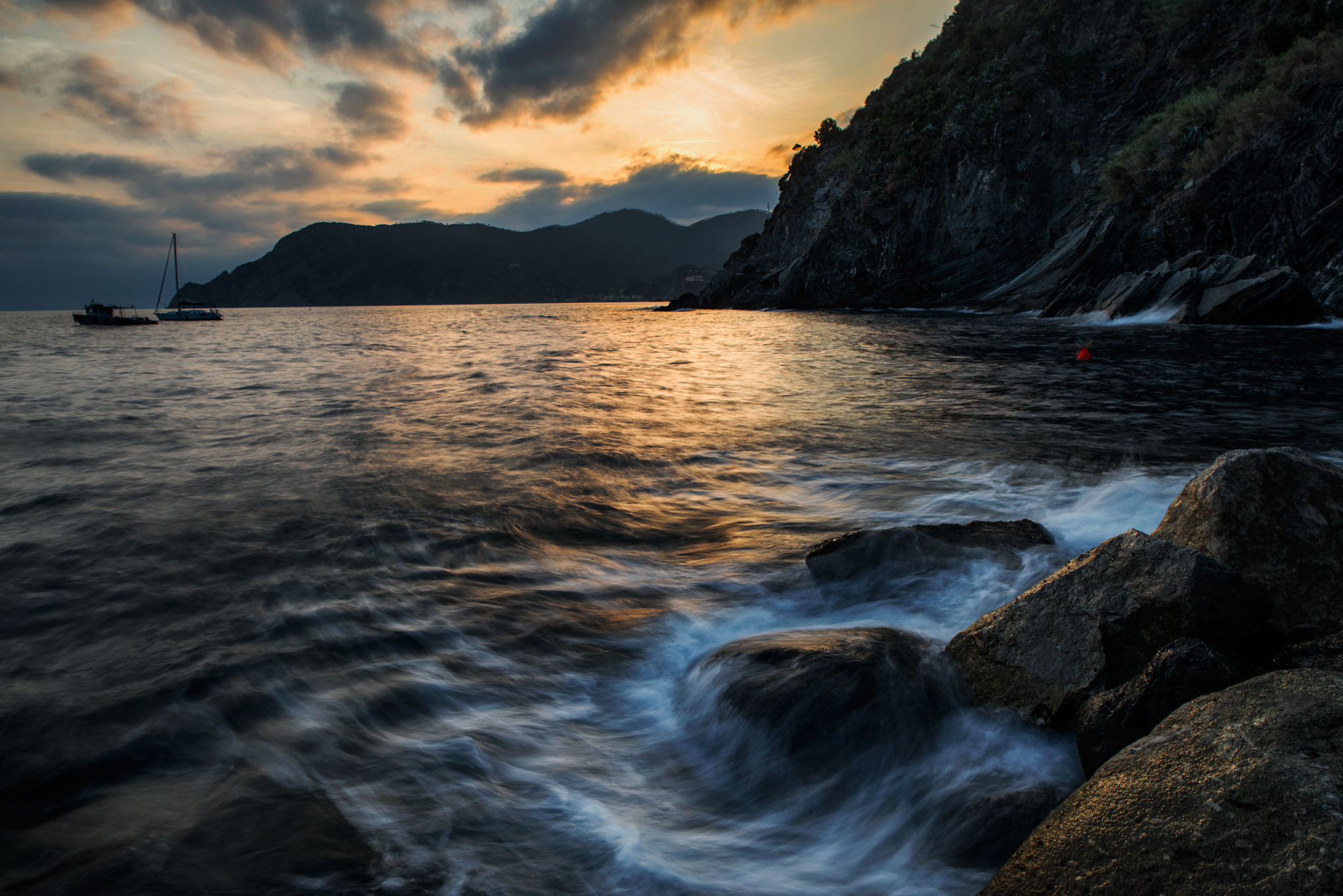 A Vernazza tutto scorre