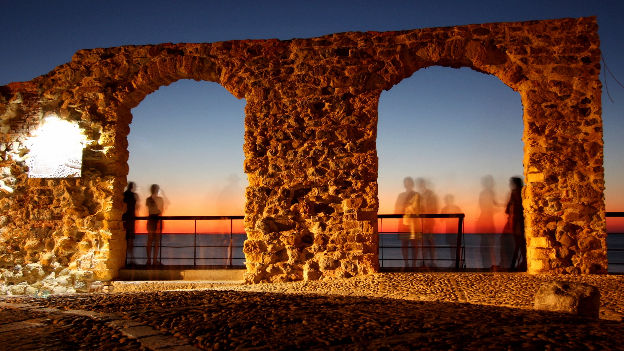 The doors to the sea