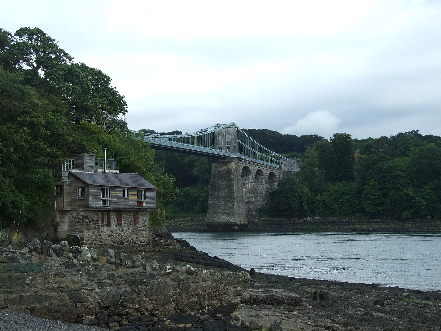 Menai Bridge da SW