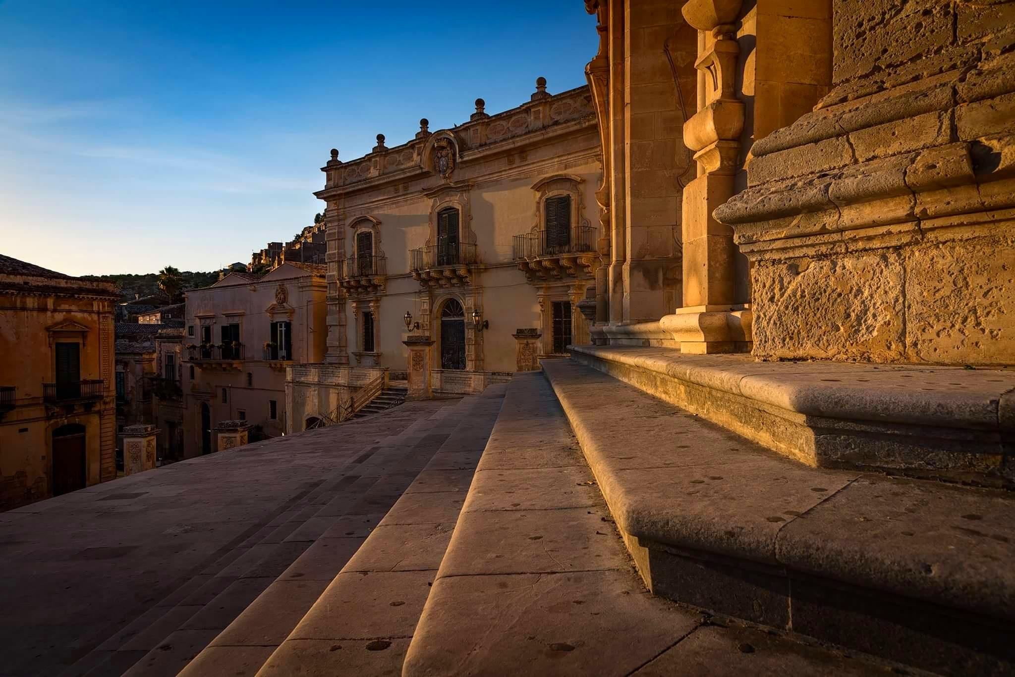 Quando la luce accende lo splendore barocco