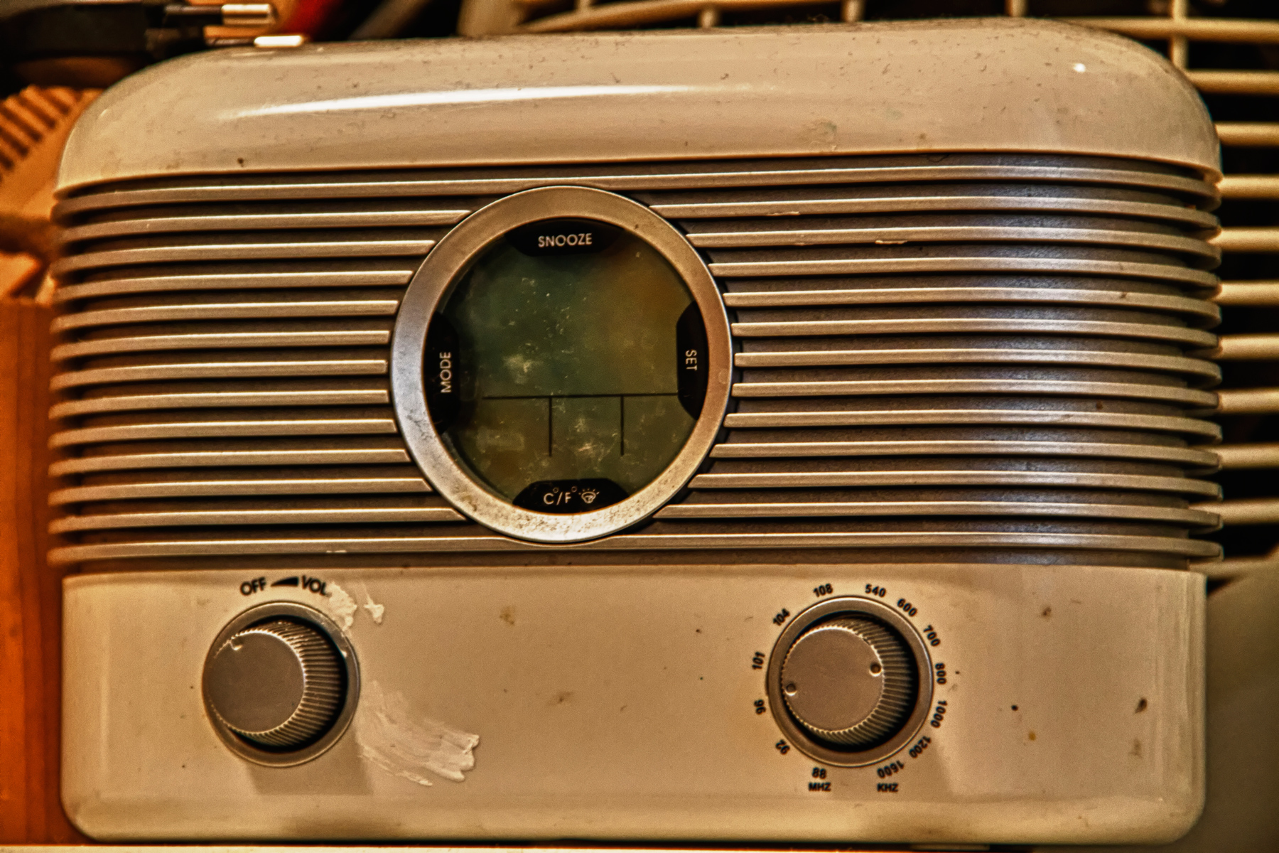 Old Radio ...