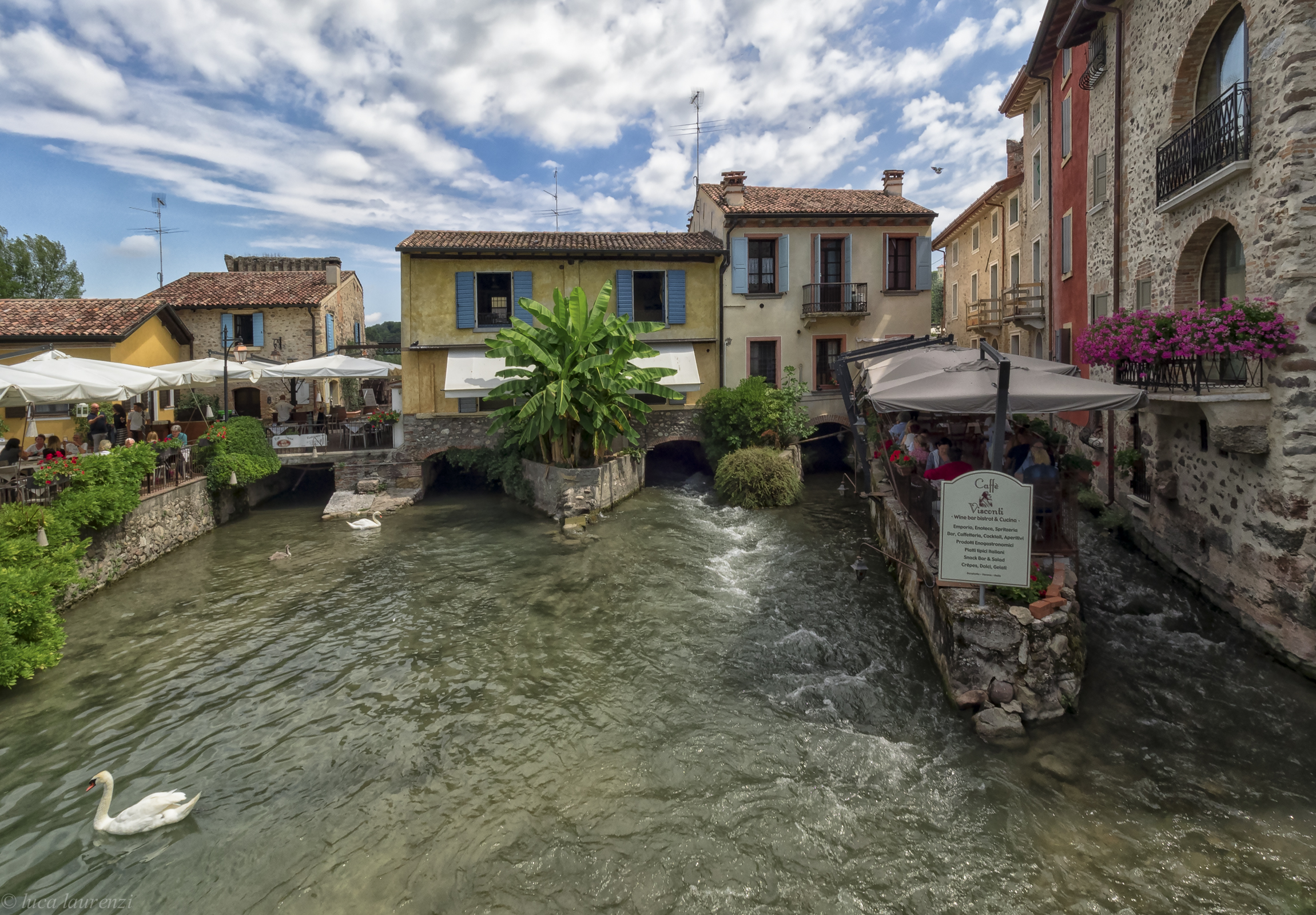 The other side of Borghetto