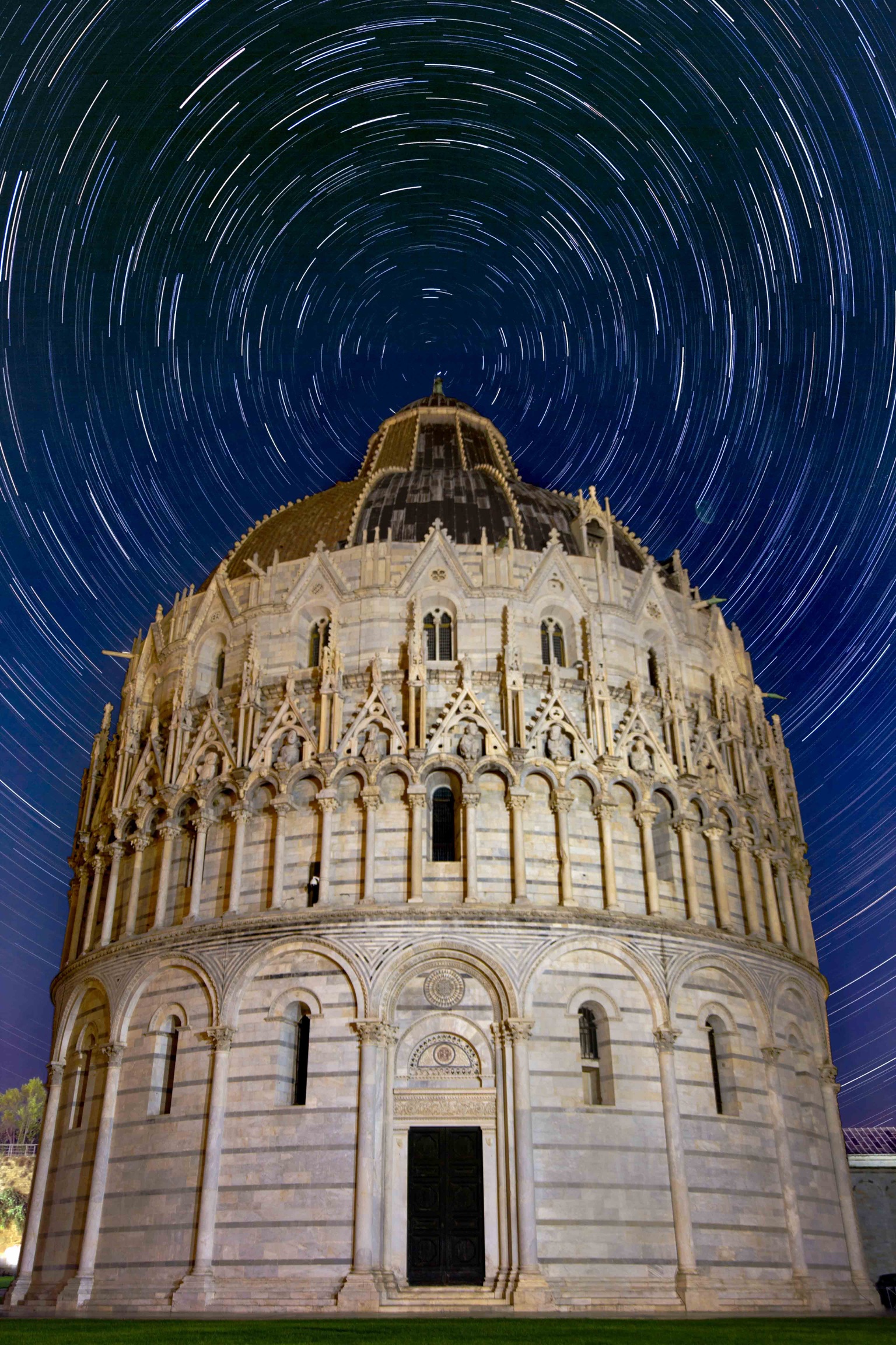 Startrail sul Battistero