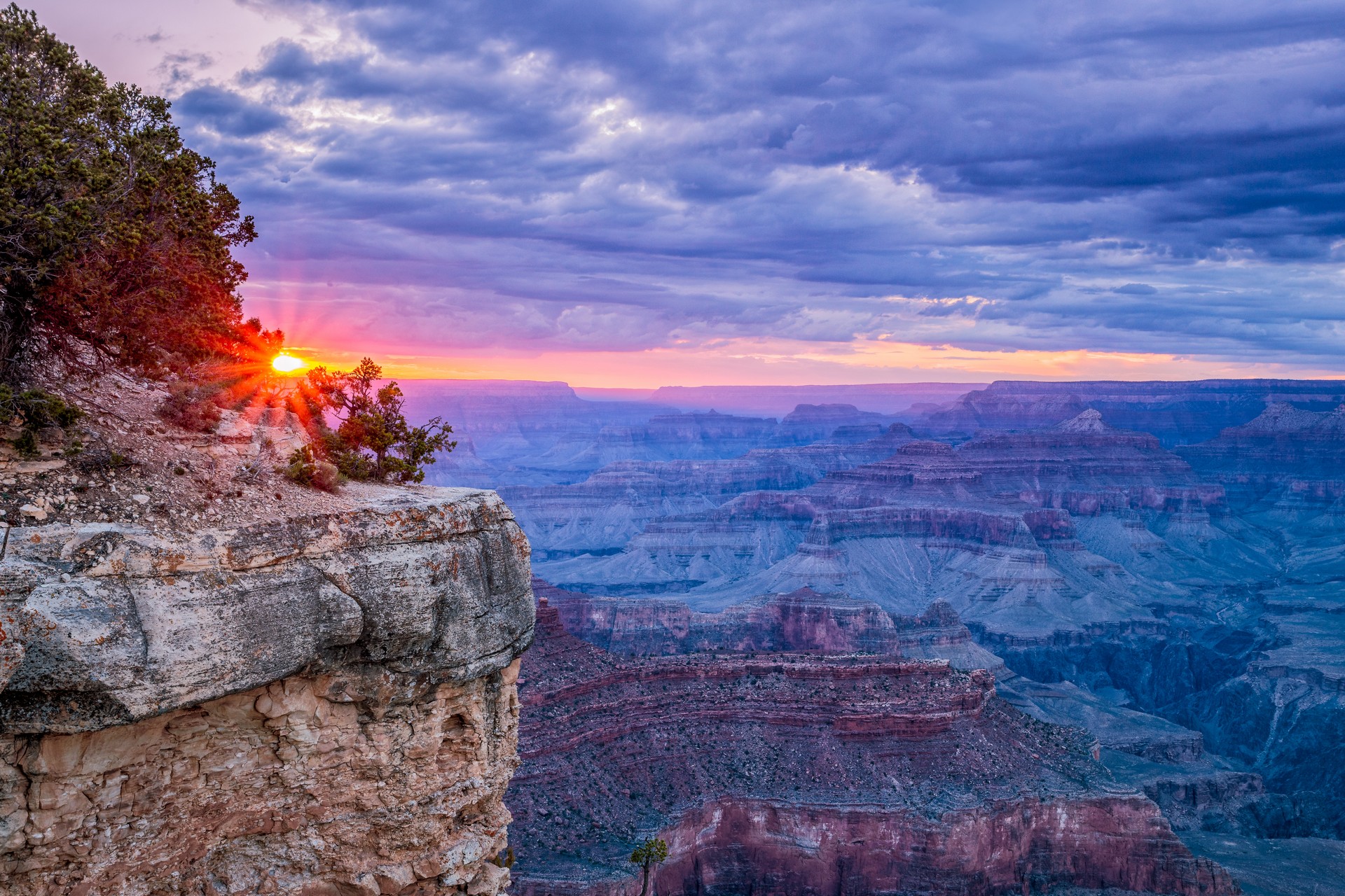 Sunset at Yavapai Point