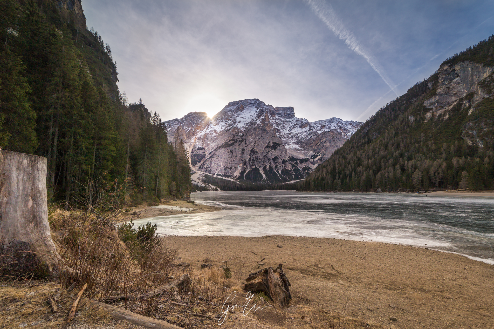 Lago di Braies soleggiato