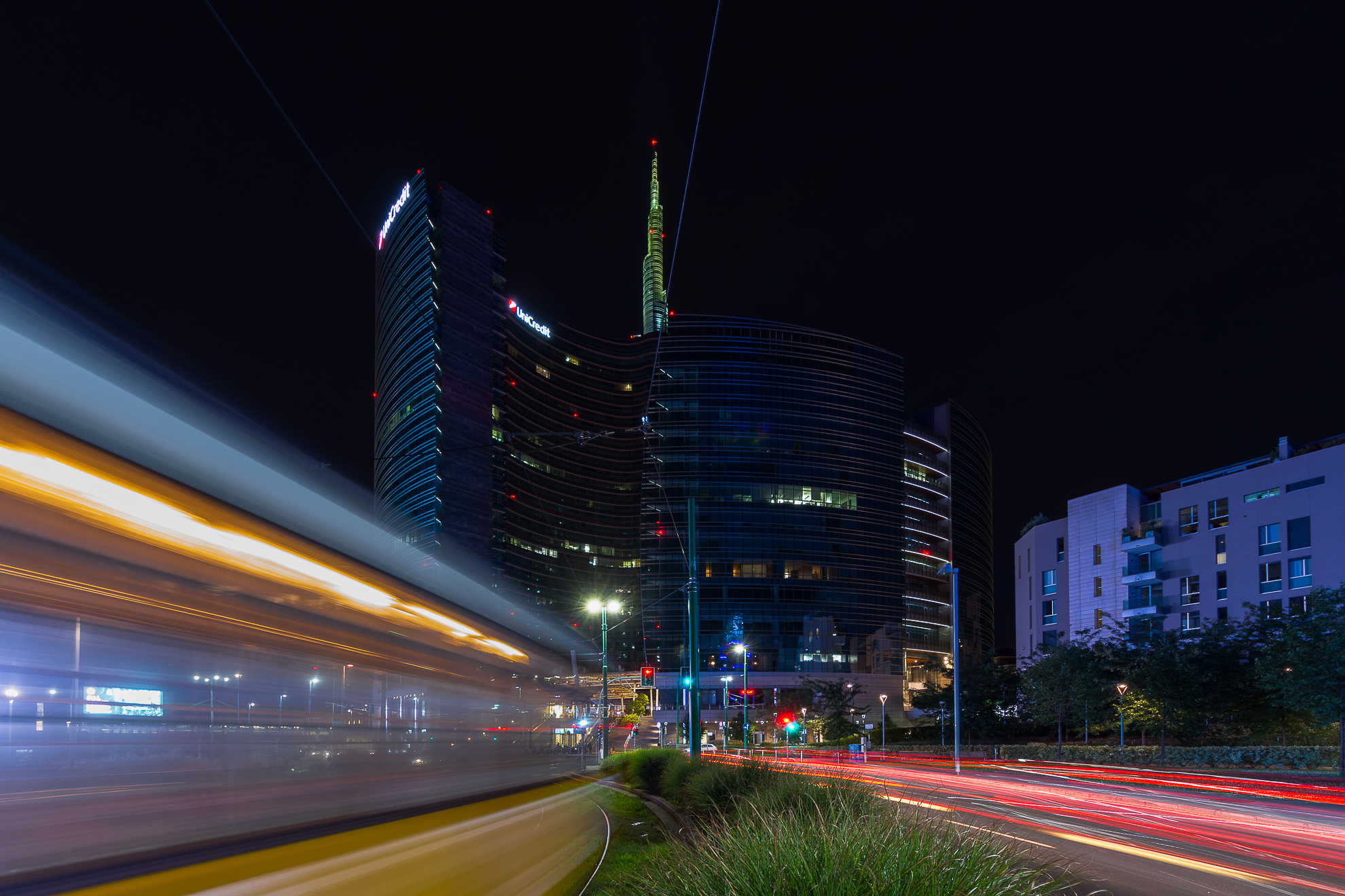 Night view of the UniCredit Tower
