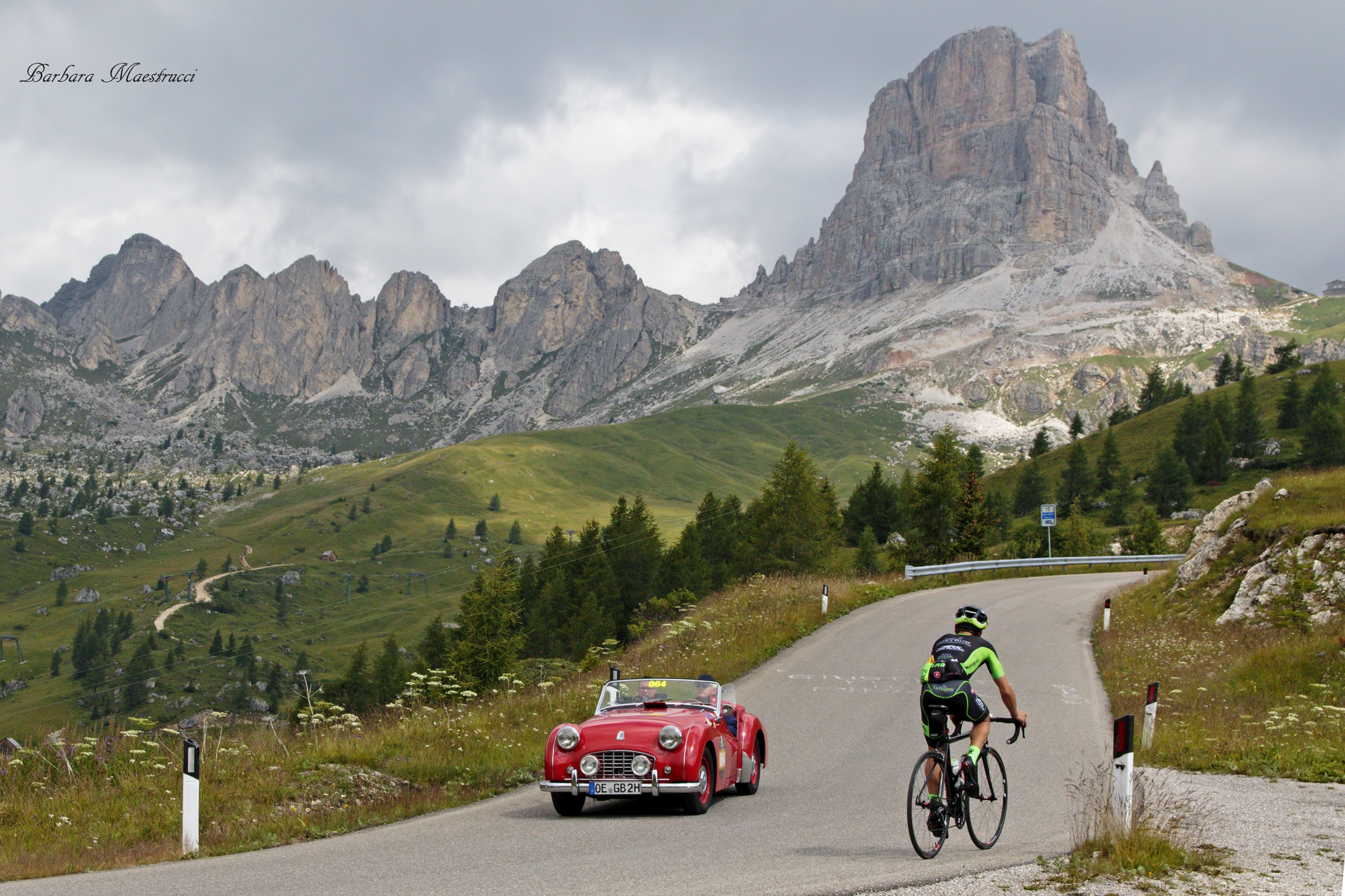 There are those who ascend and descend ...