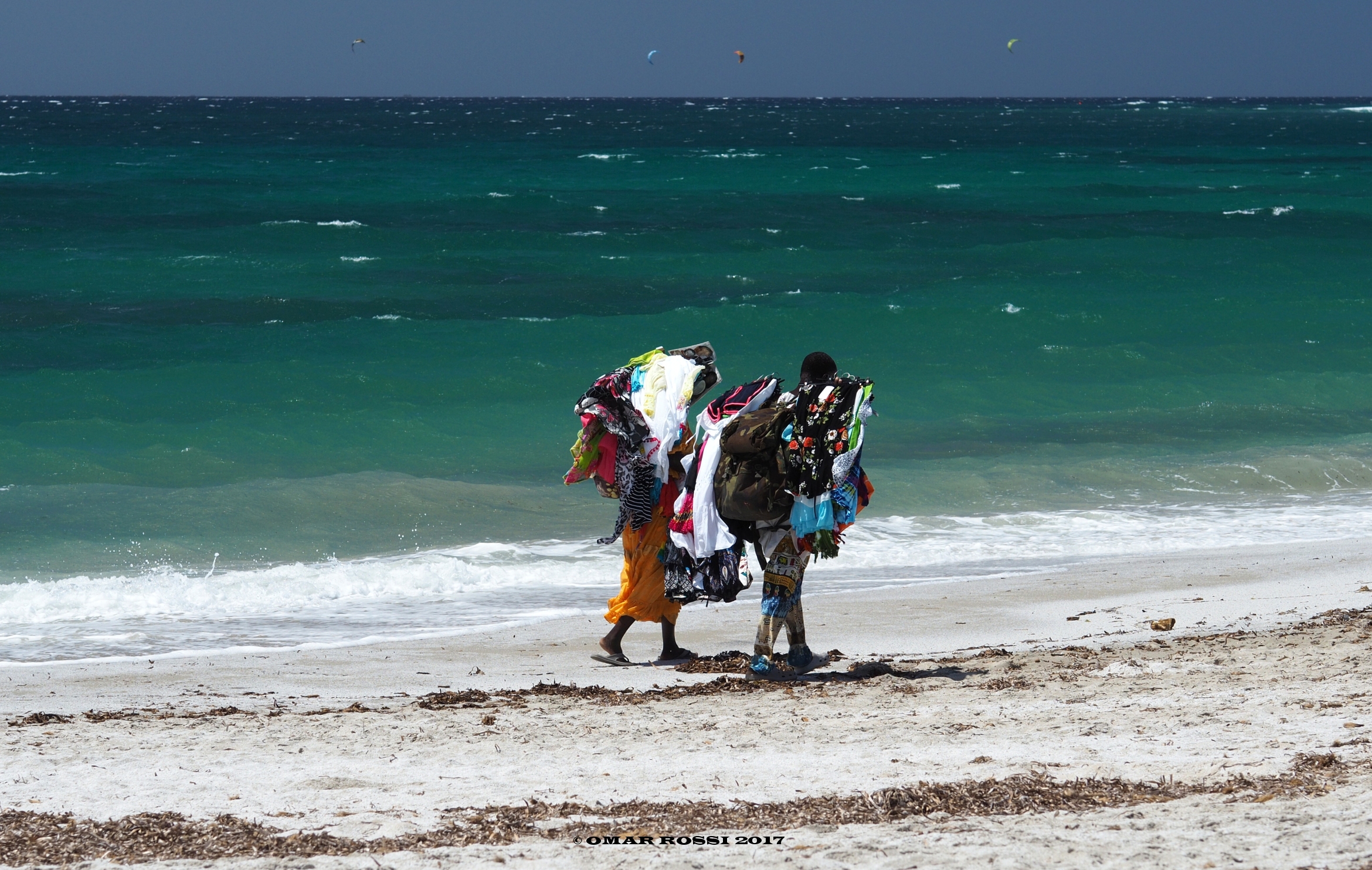 The hard work of the beach vendor