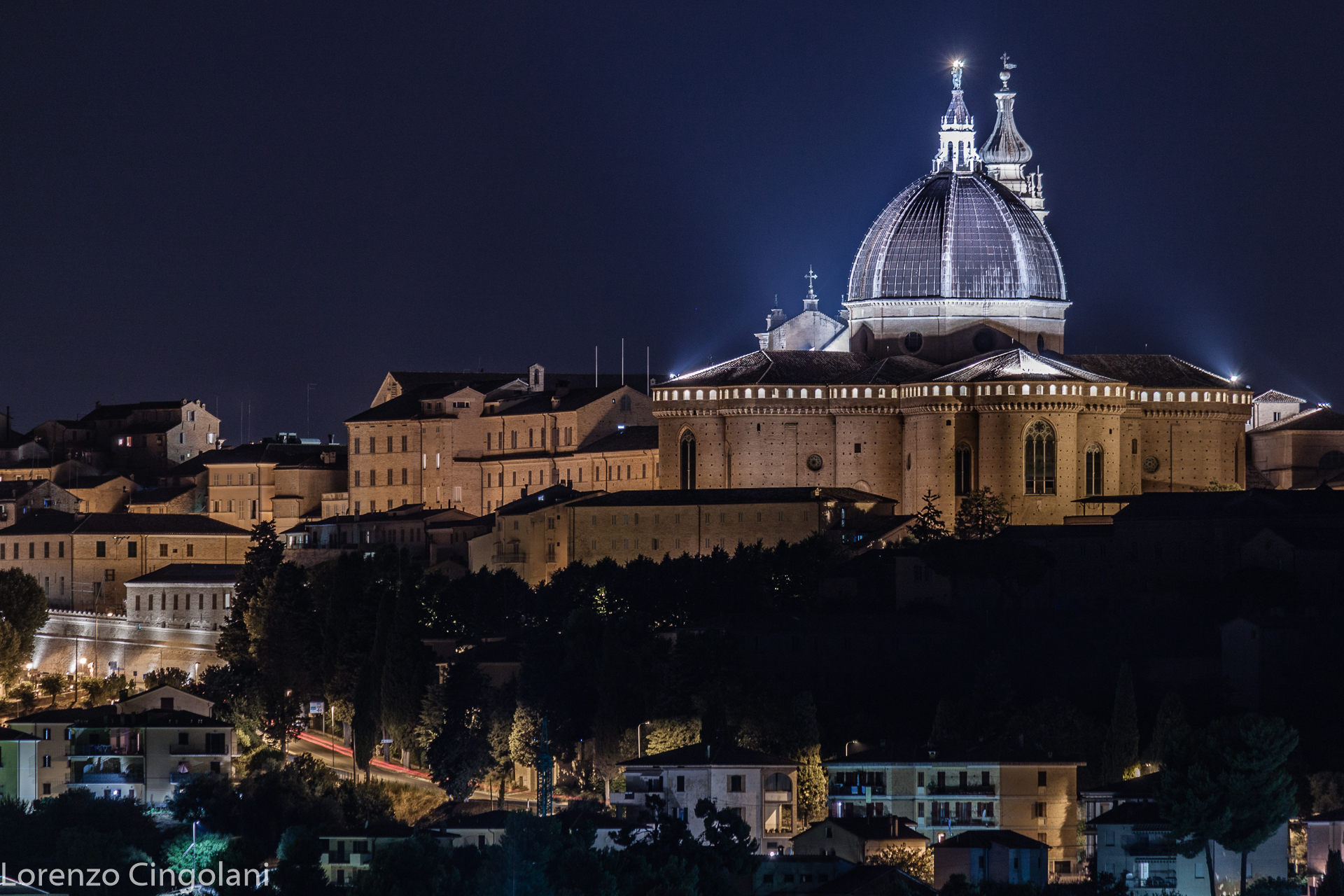 Basilica di Loreto di notte
