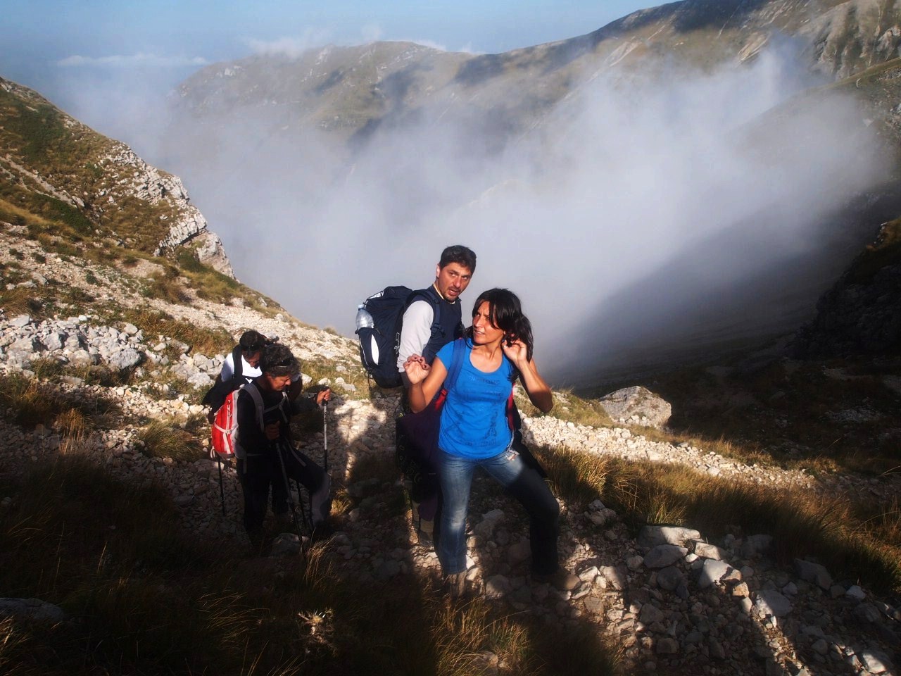 trekking fra le nebbie