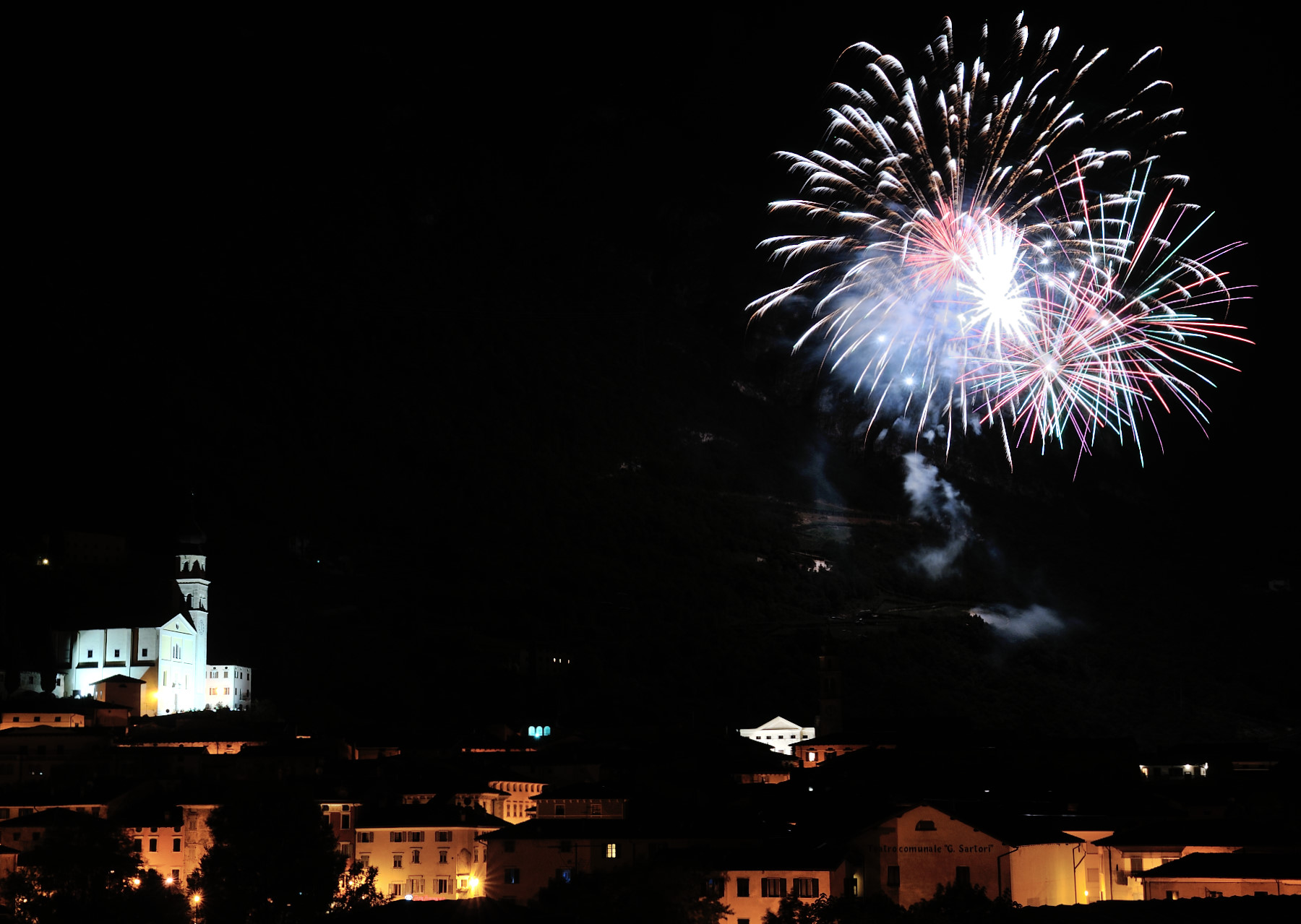 Ala (tn). Fuochi finali di Città di Velluto 2017.
