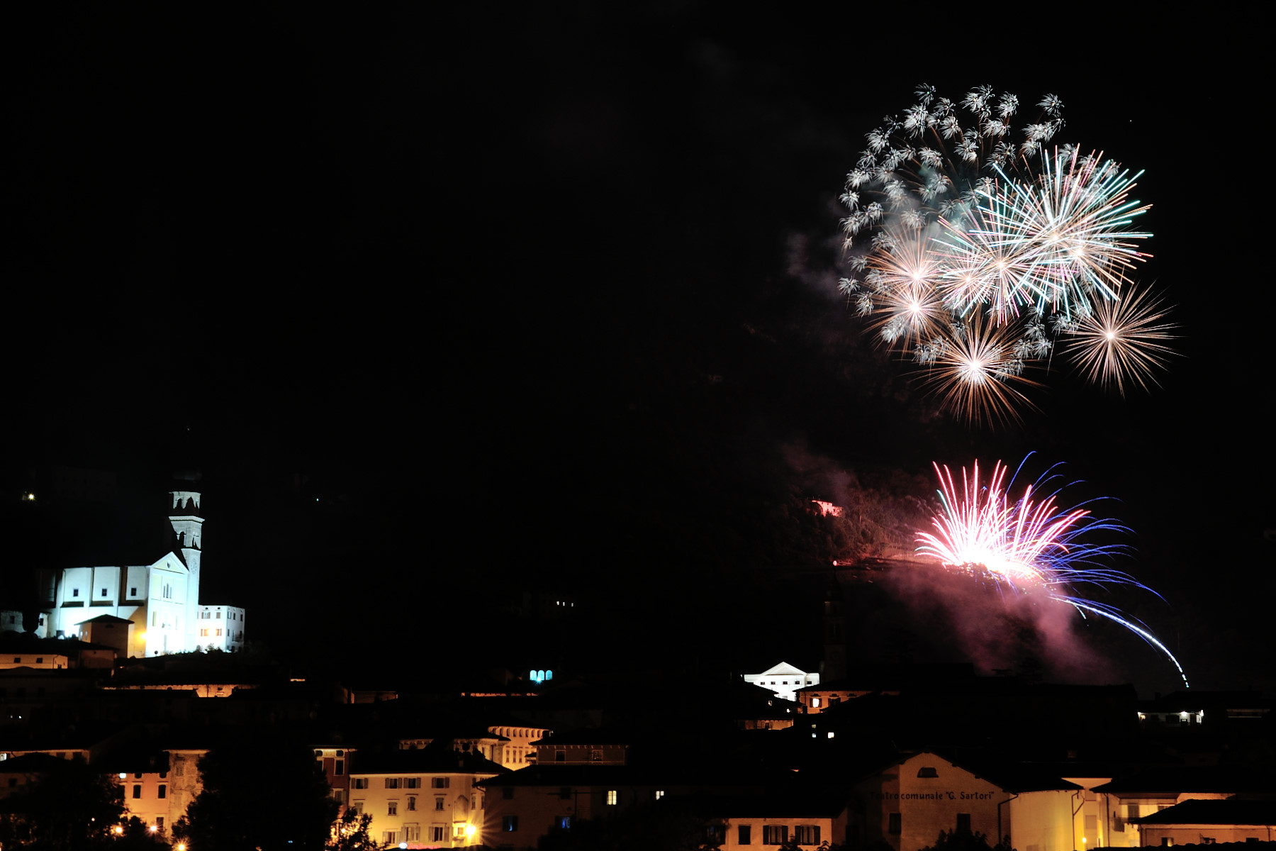 Ala (tn). Fuochi finali di Città di Velluto 2017.