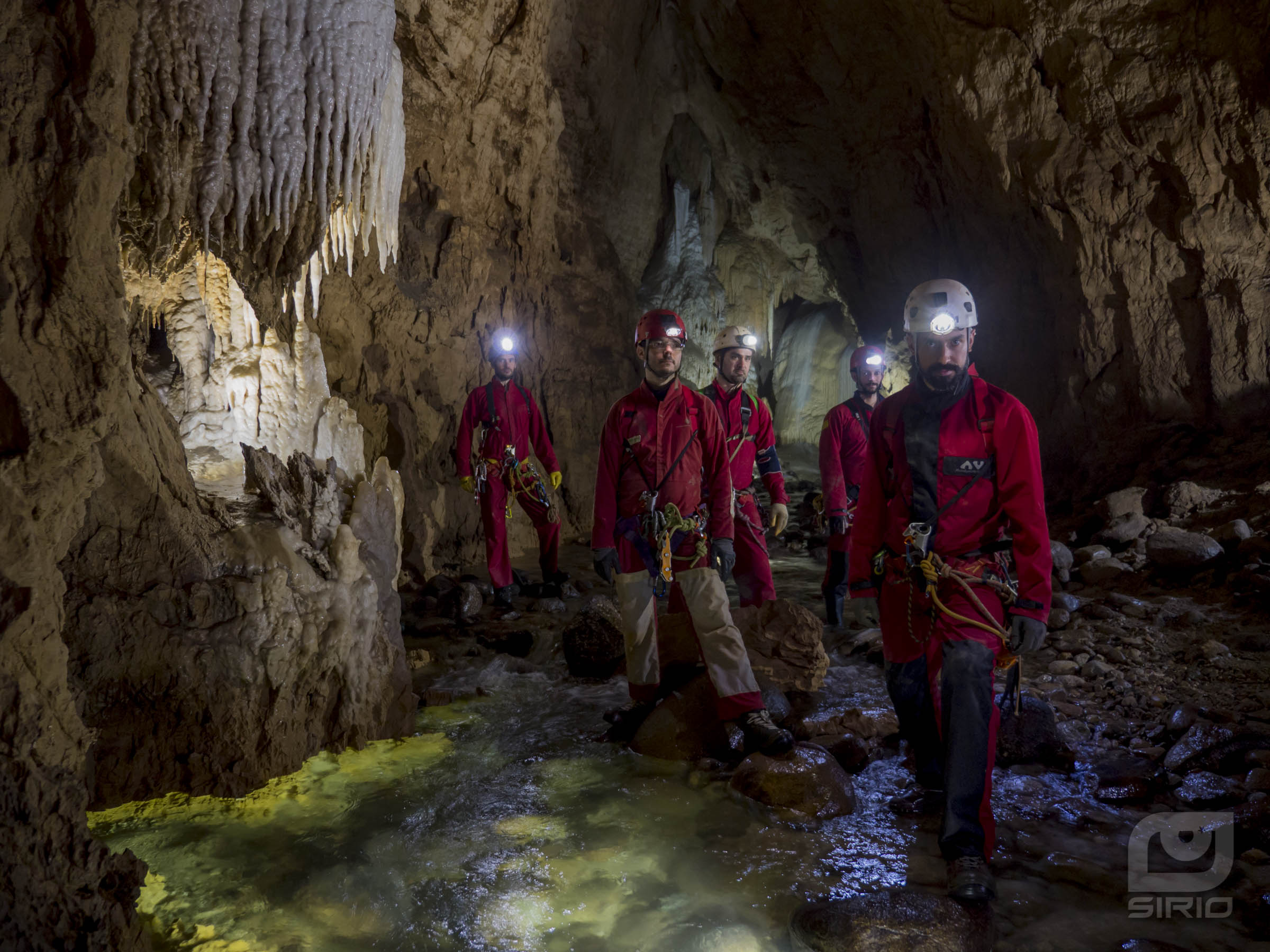 On Palu with speleologists