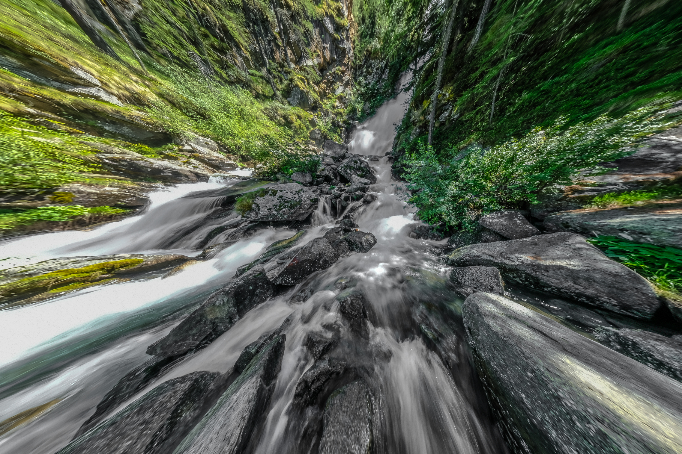 Exploded waterfall ...............