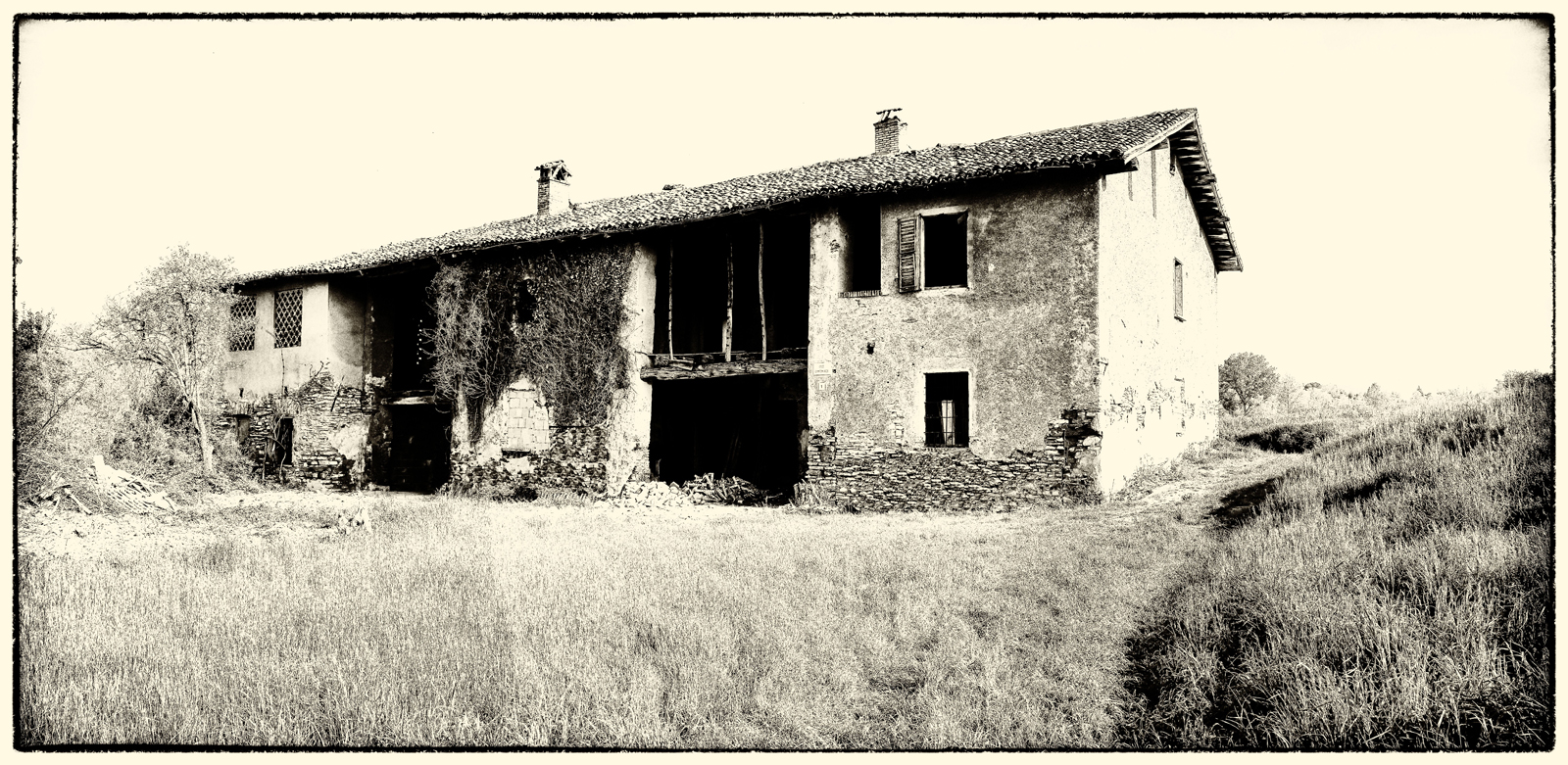 Versione "stampa ingiallita"