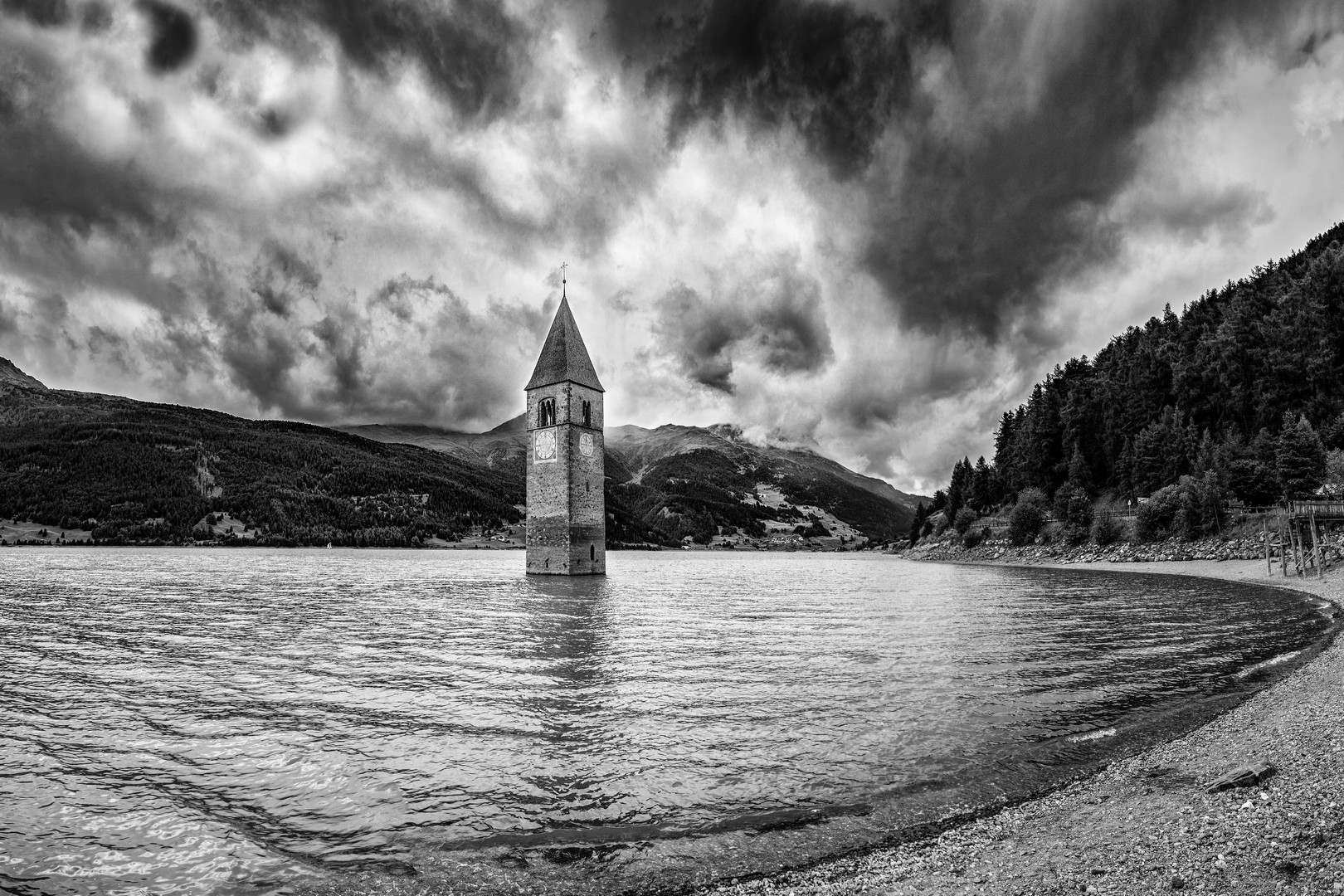 Where time has stopped Lake Resia