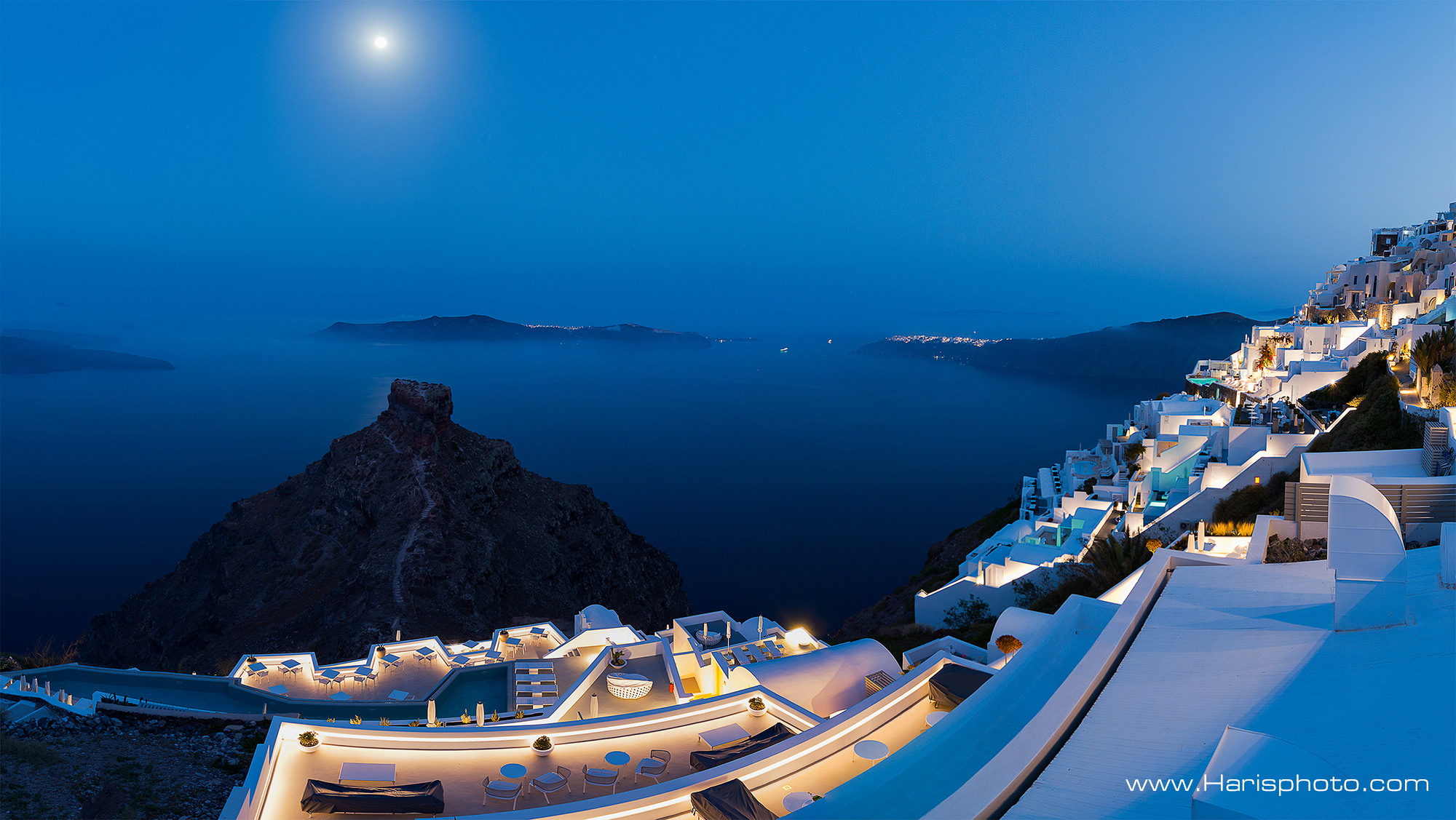 Imerovigli village and Skaros the volcanic rock