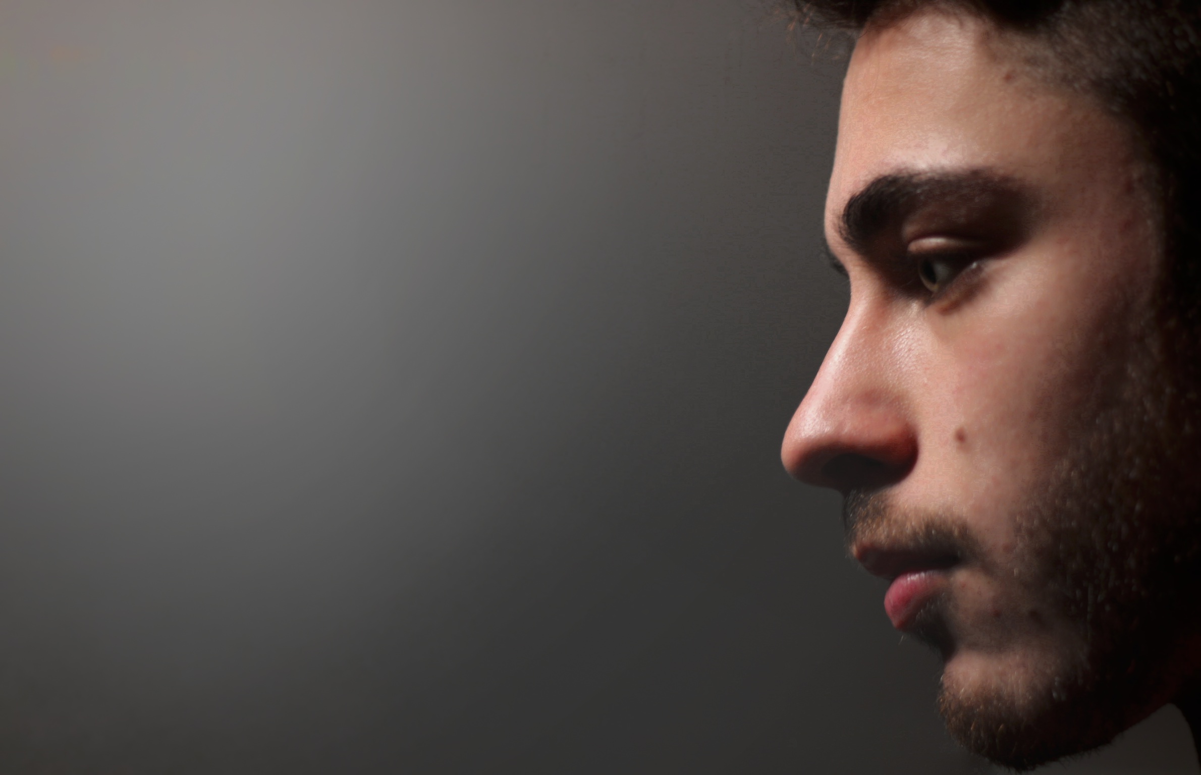 Studio della luce di profilo