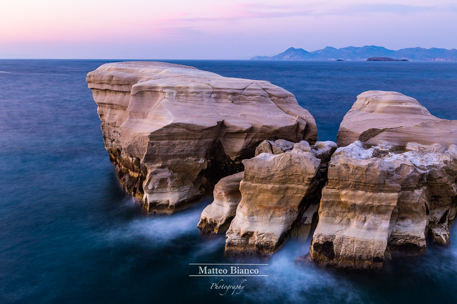 Sarakiniko beach at the sunset