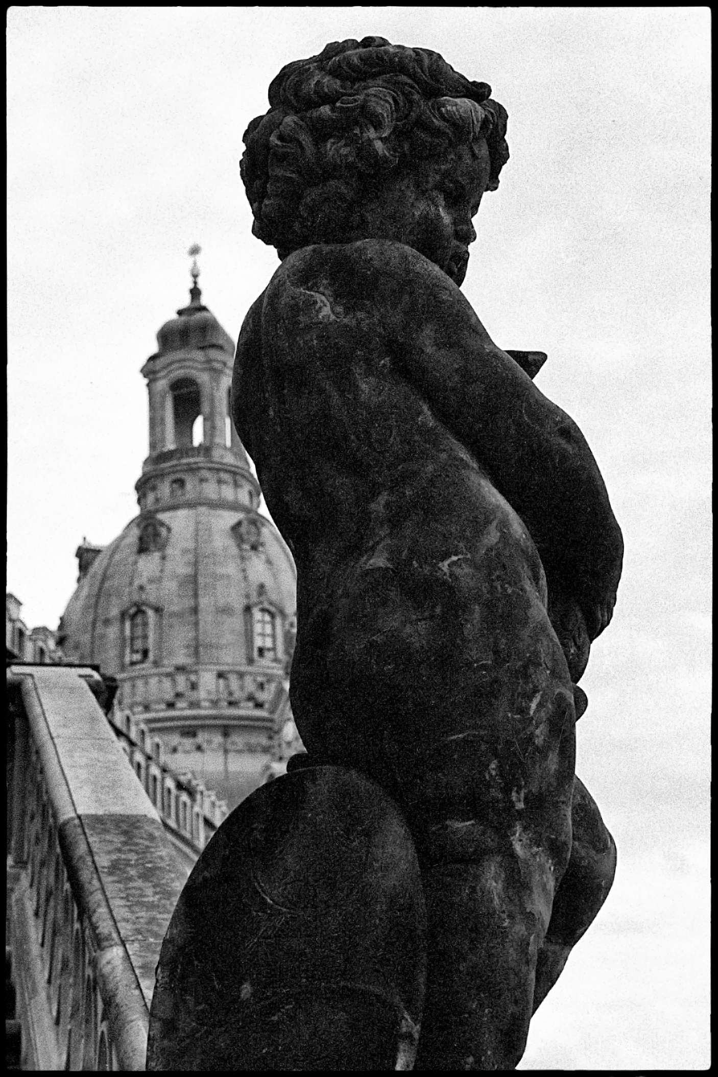 I've seen an angel, of that I'm sure...