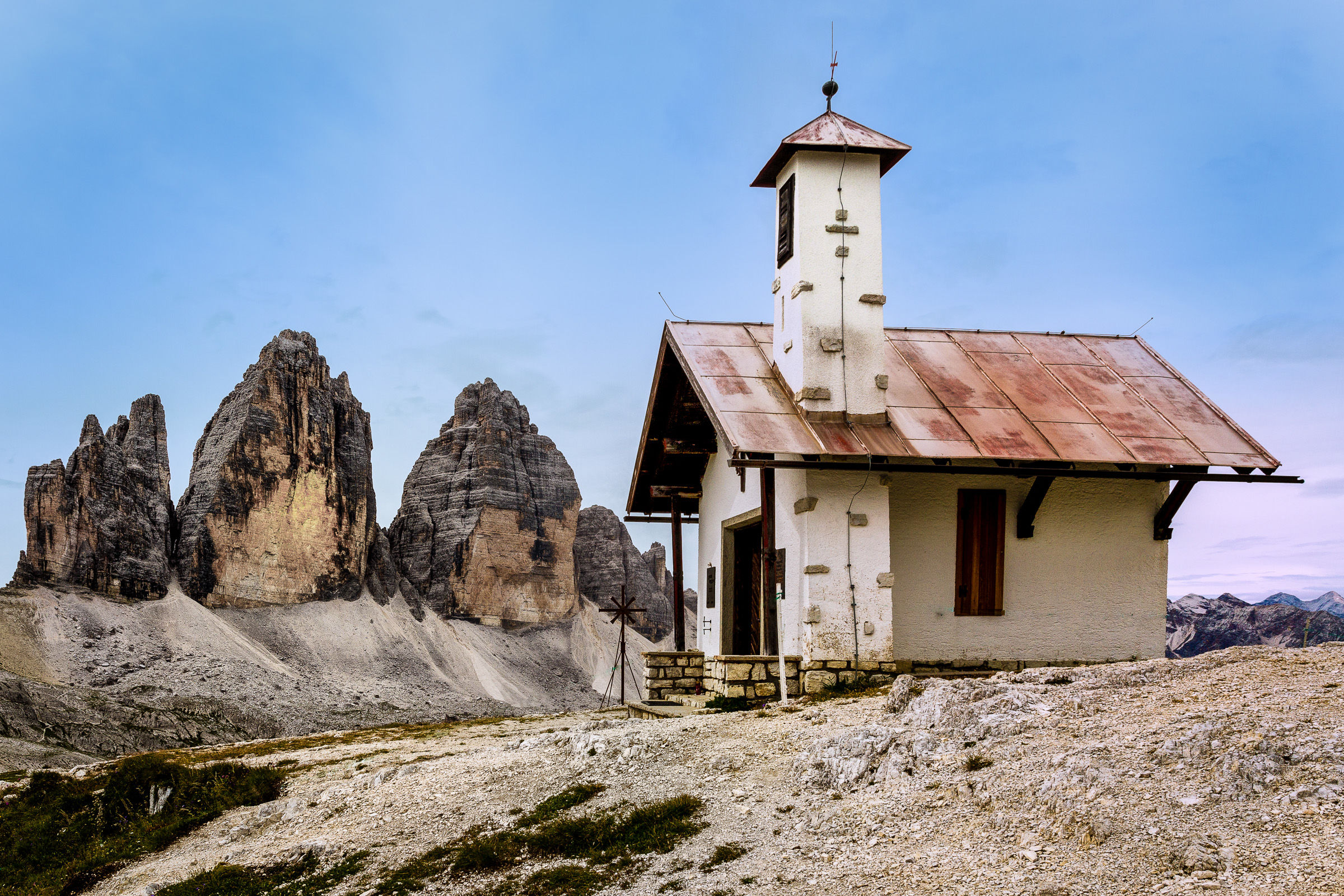 Chiesetta rifugui Locatelli