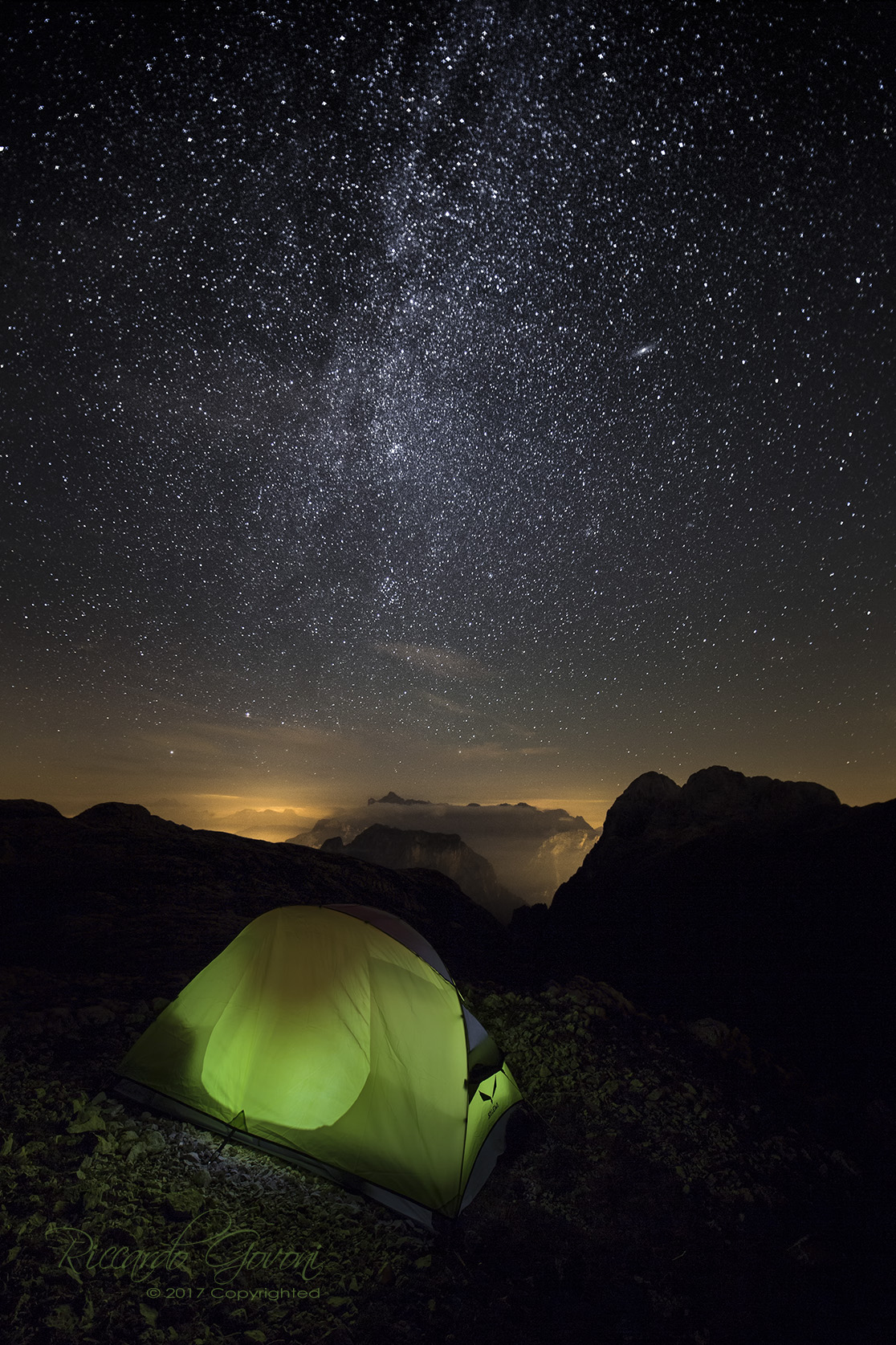 Sky of stars in the presence of Agner