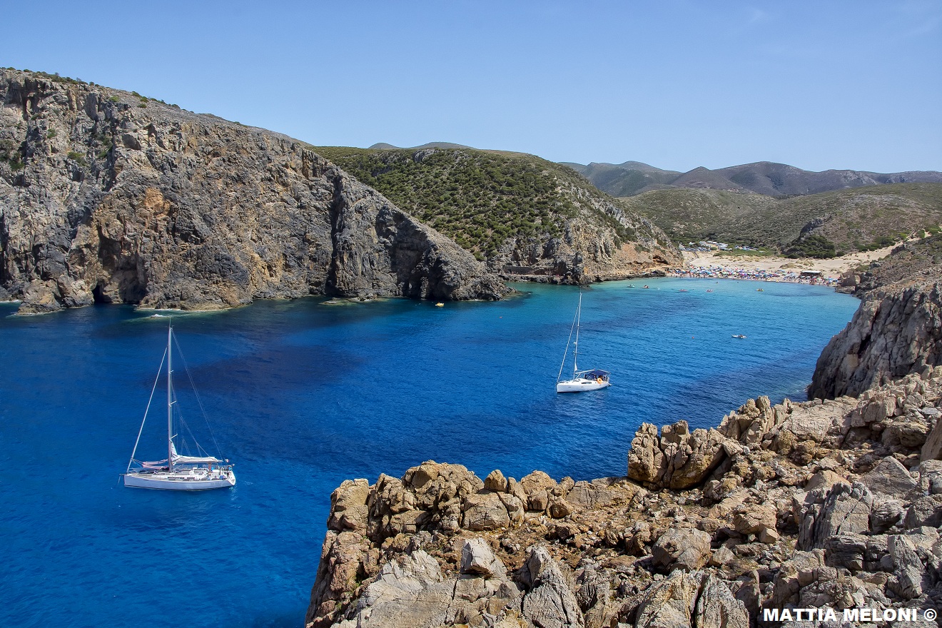 In blue painted blue (Cala Domestica)