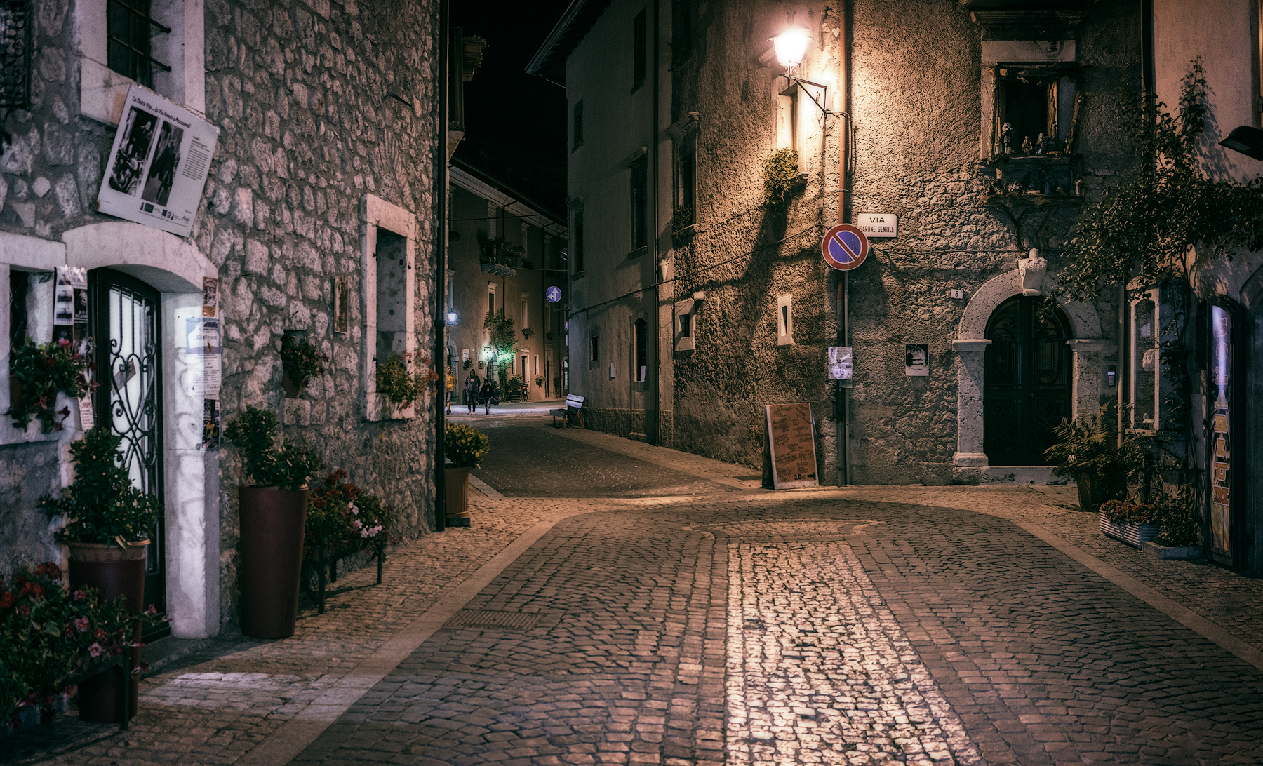 Pescasseroli in notturna