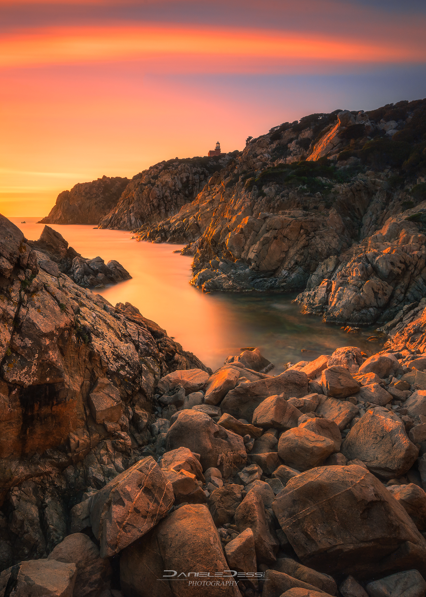 Lighthouse spartivento field-Chia