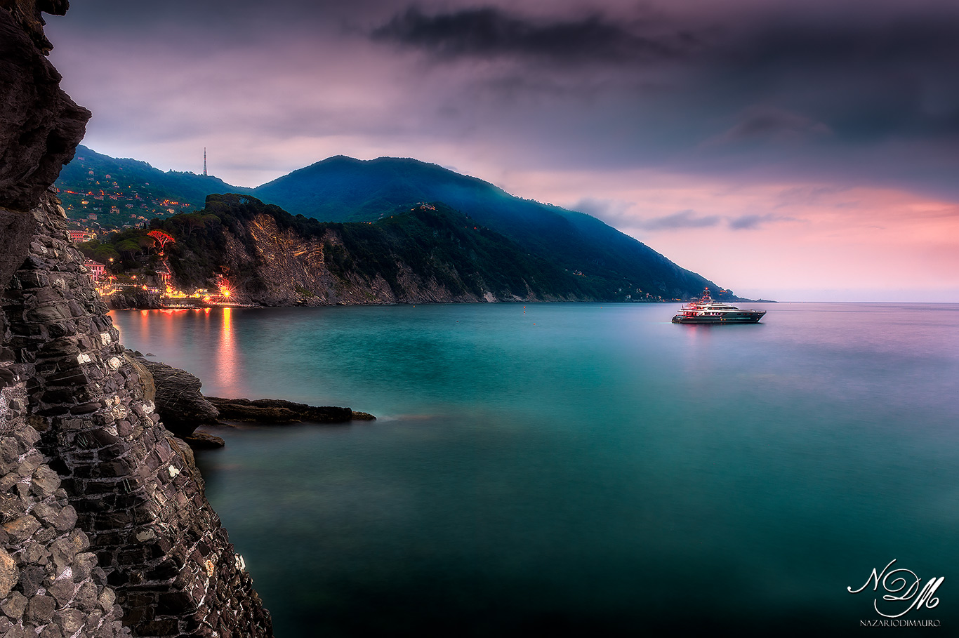 Sullo yacht  al tramonto...