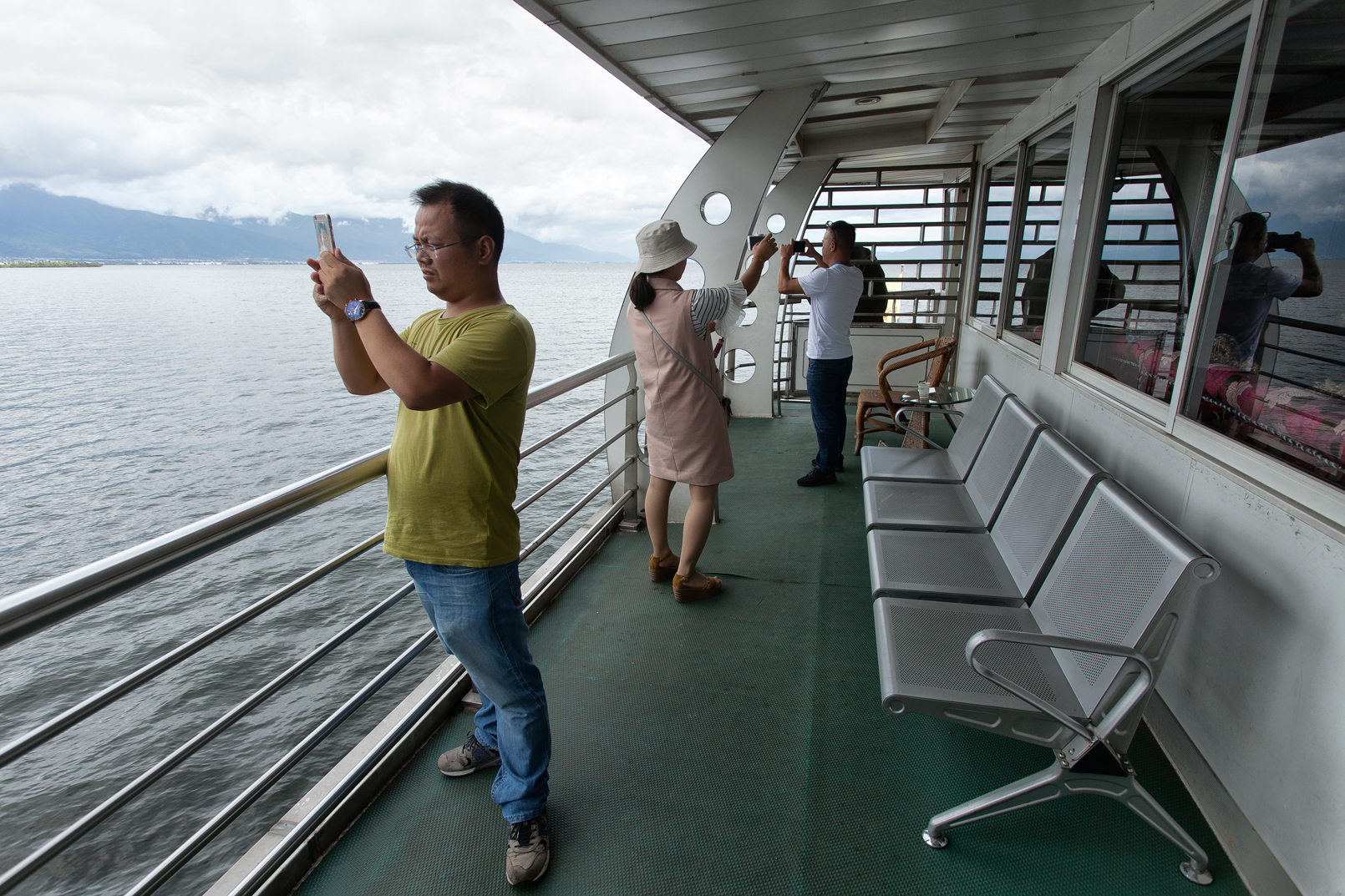 Cruising on Lake Erhai