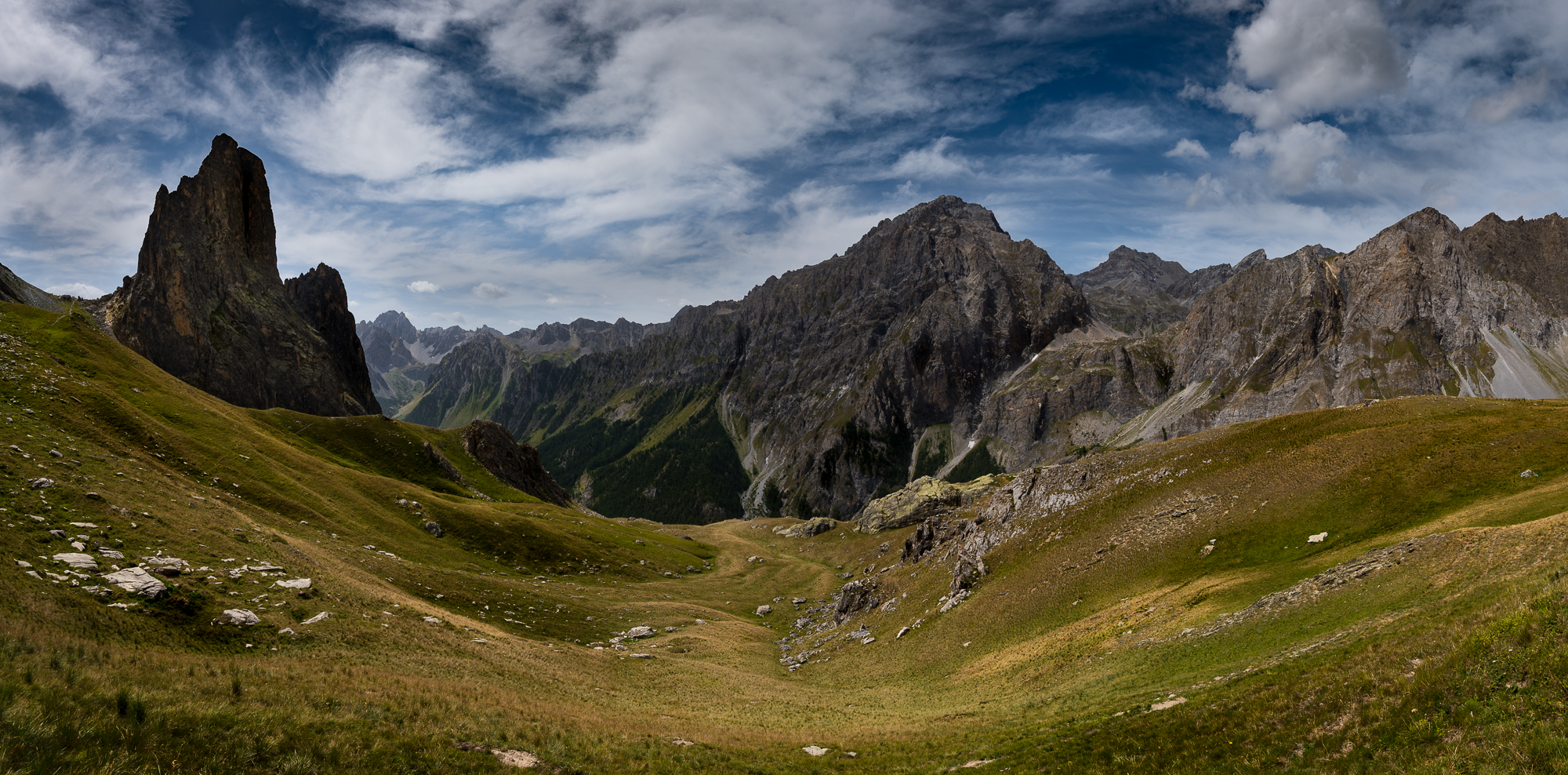 Valley to the Provencal fortress