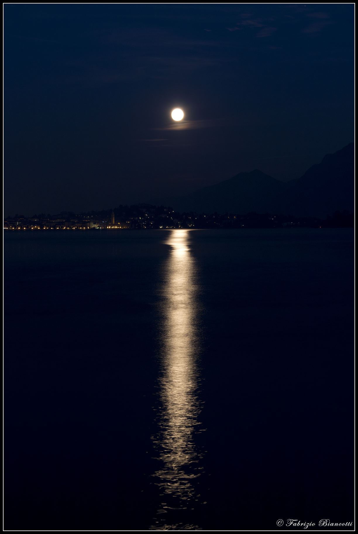 The Moon and the Lake