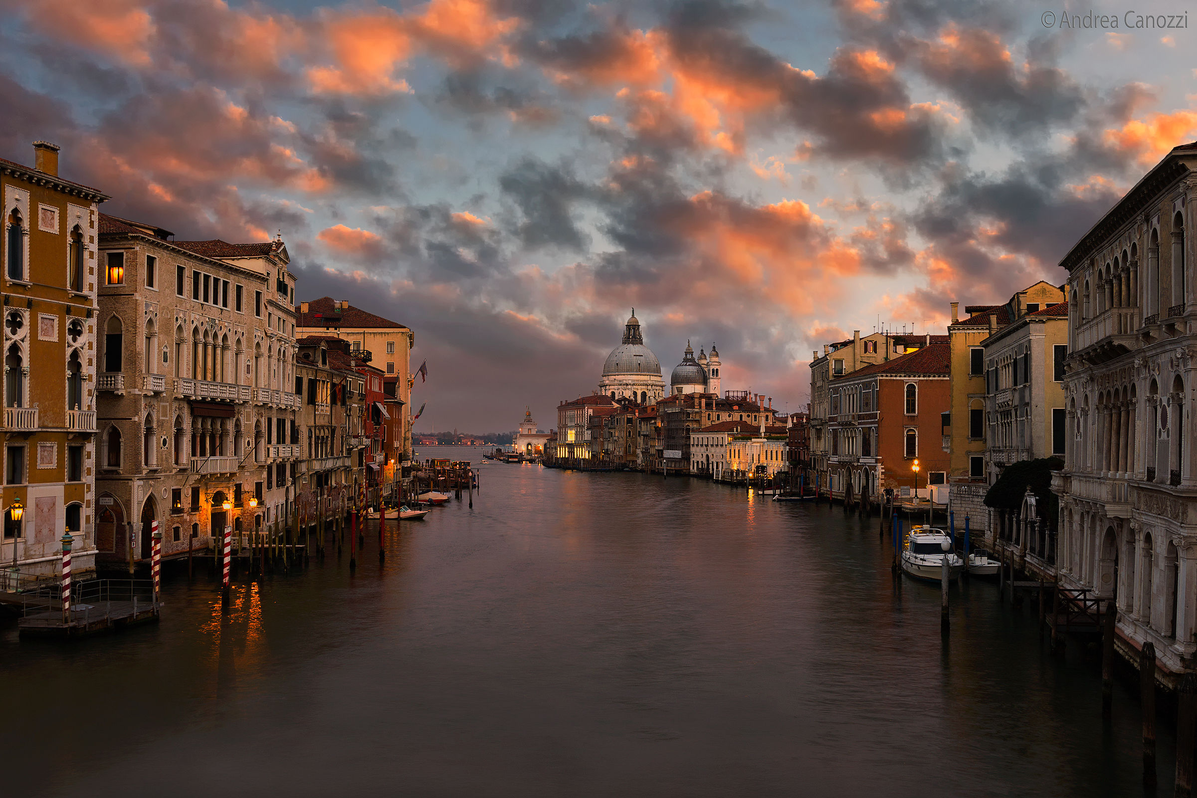 Venice wakes up