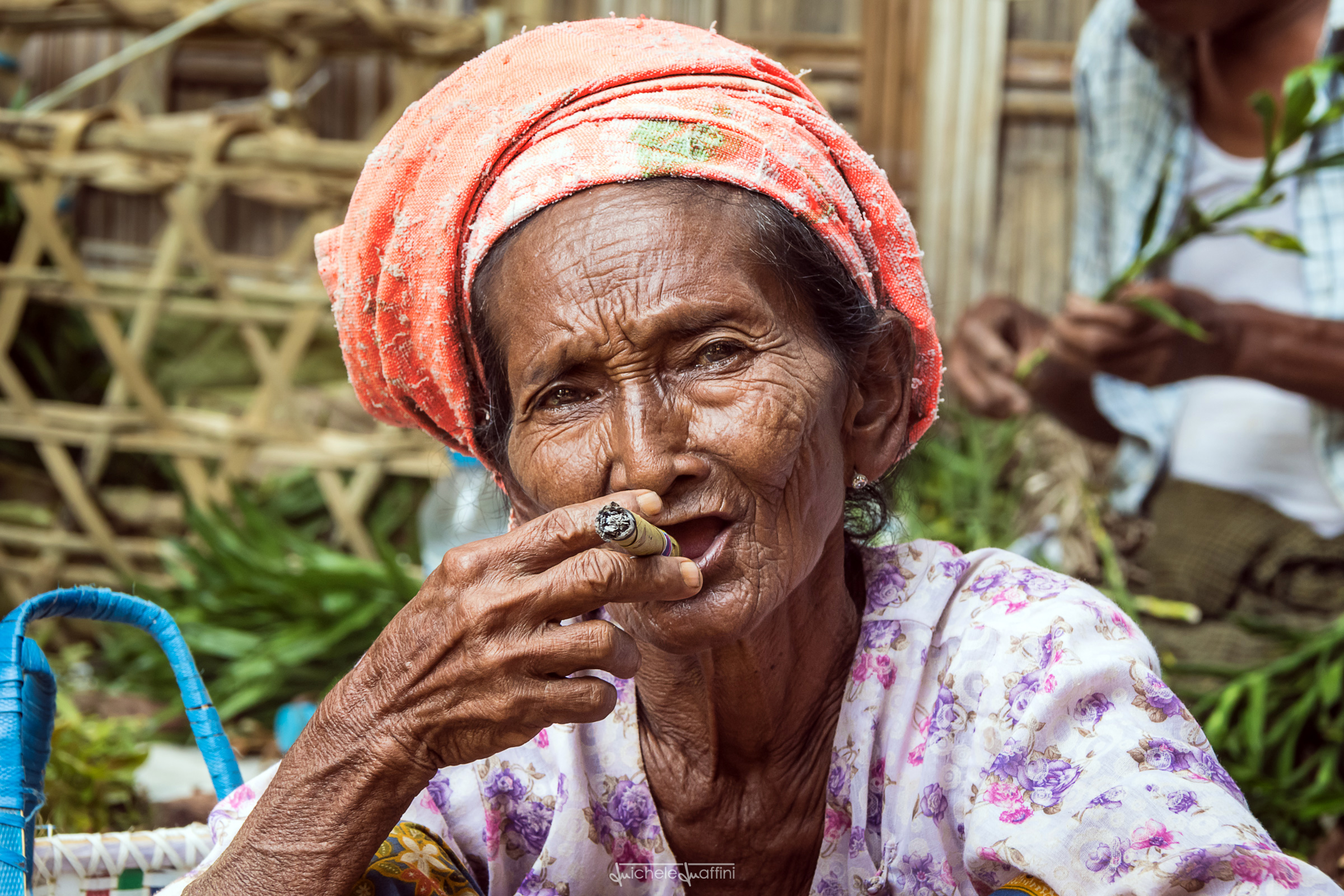 Myanmar - Portraits to the market