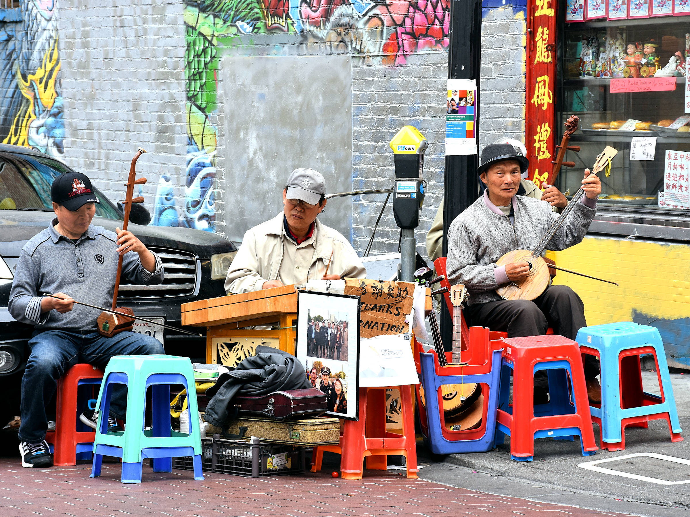 Orchestra at Chinatown (San Francisco)