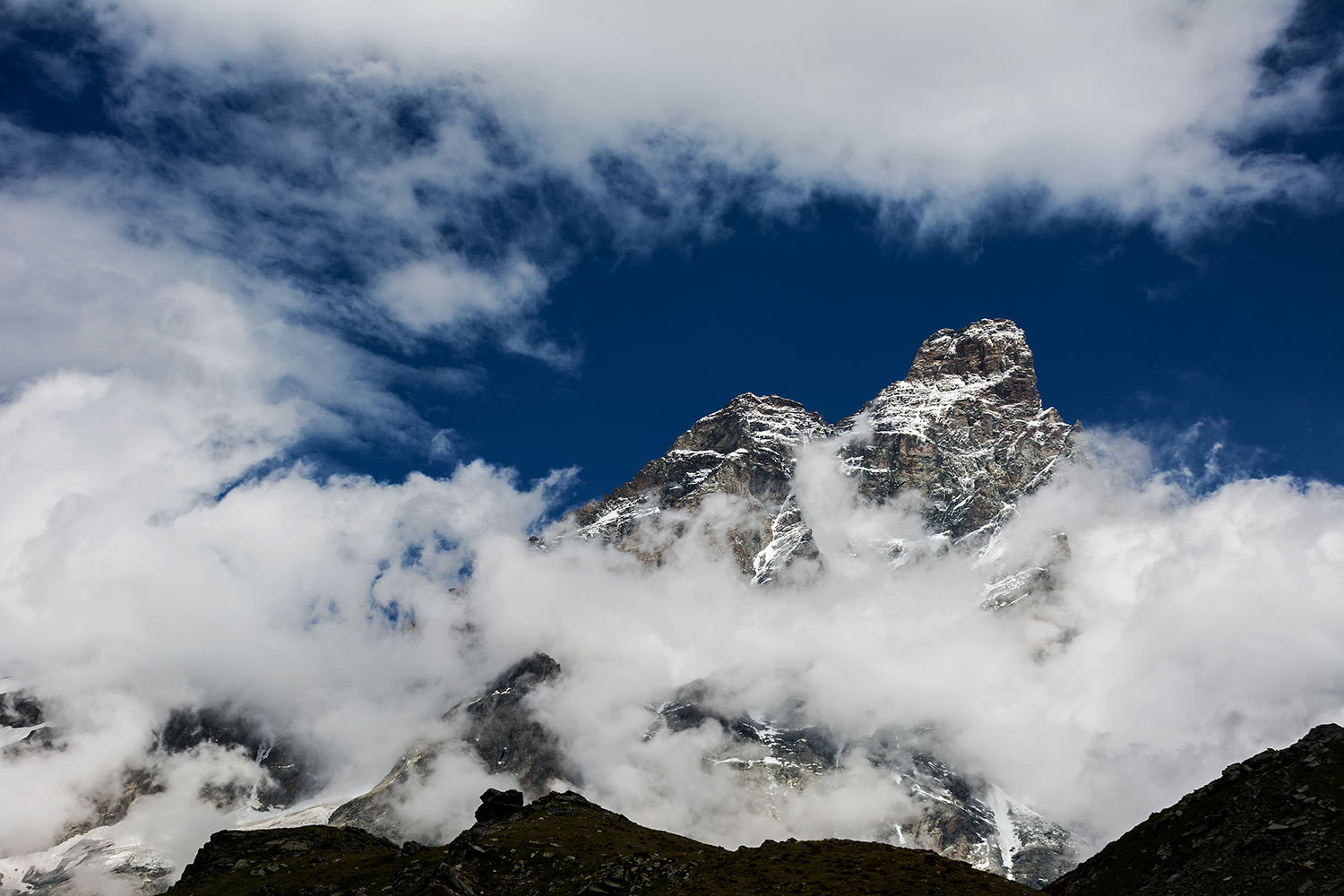 Il Cervino tra le nuvole