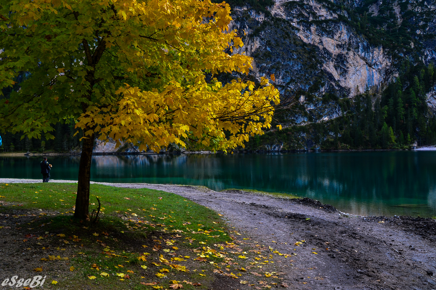 Braies Lake 03