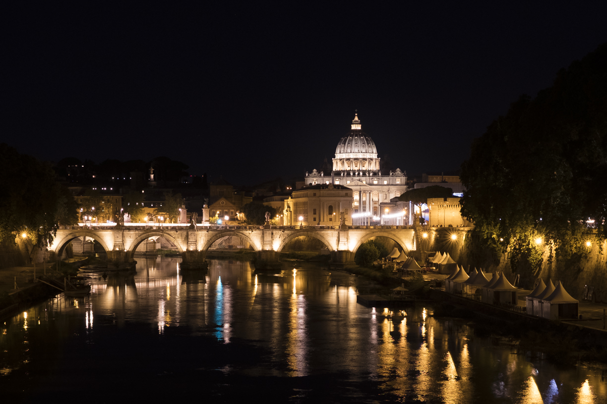 Roma by night