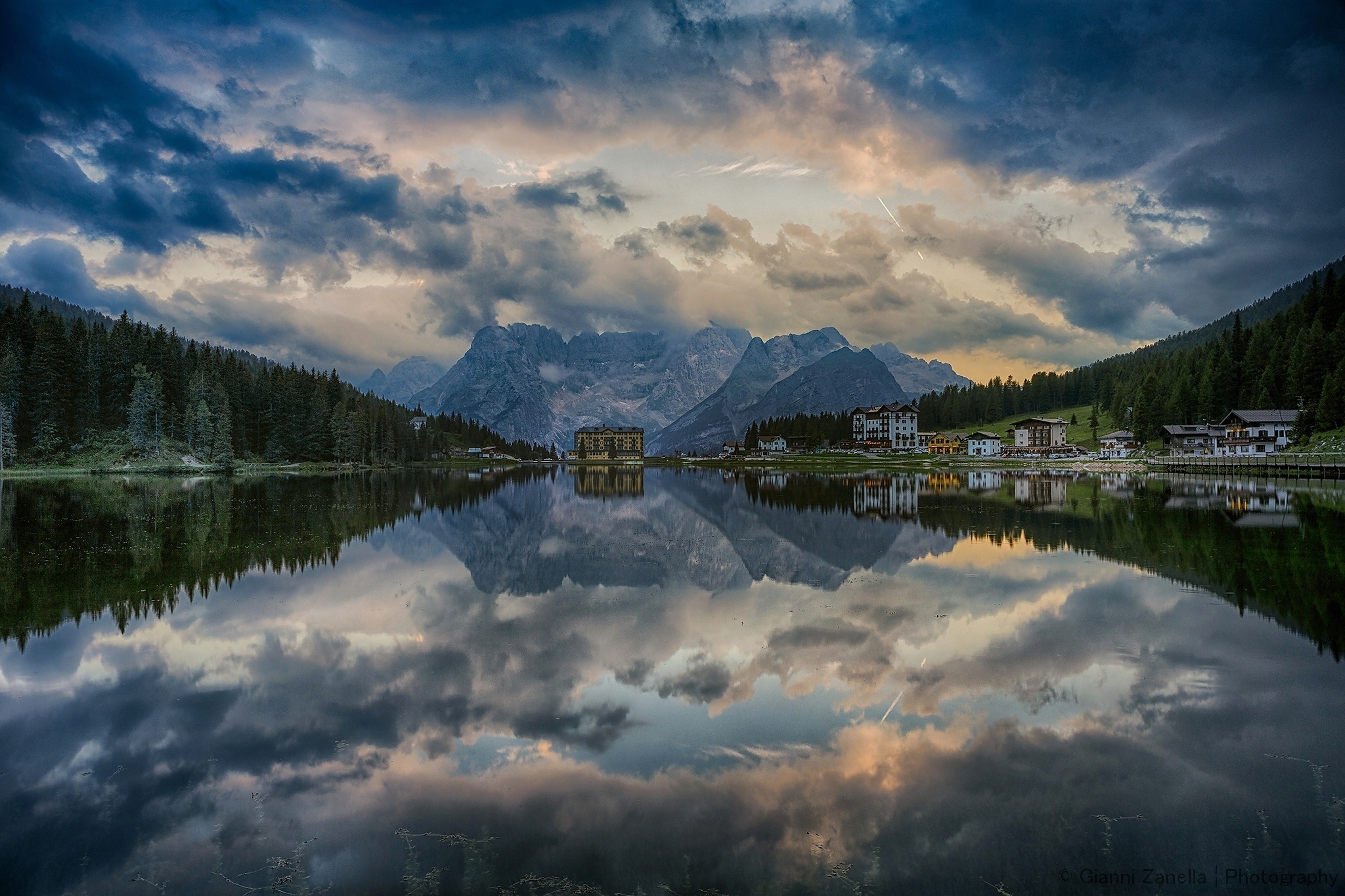 The dance of the clouds