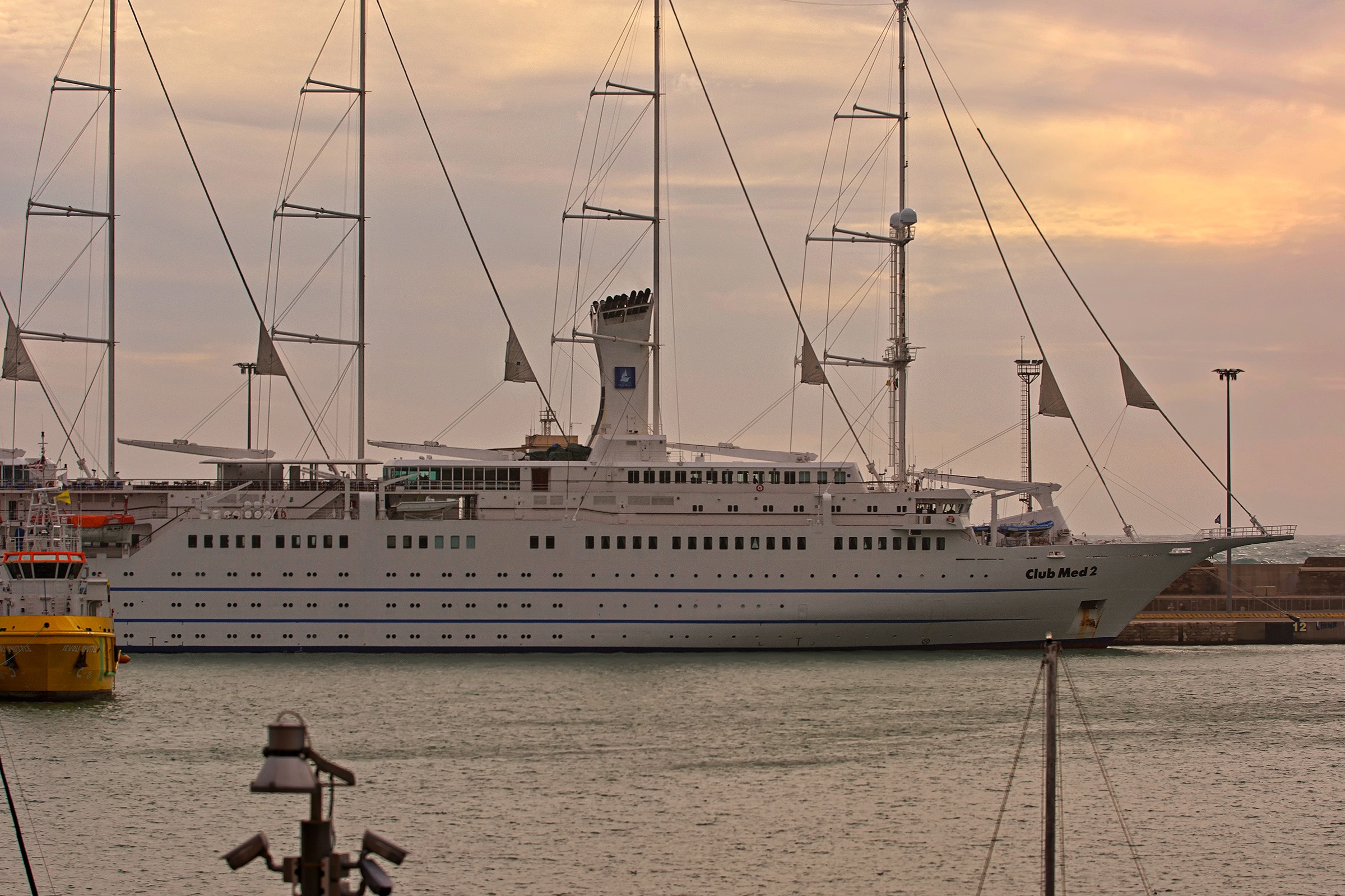 Pole club MED in Civitavecchia