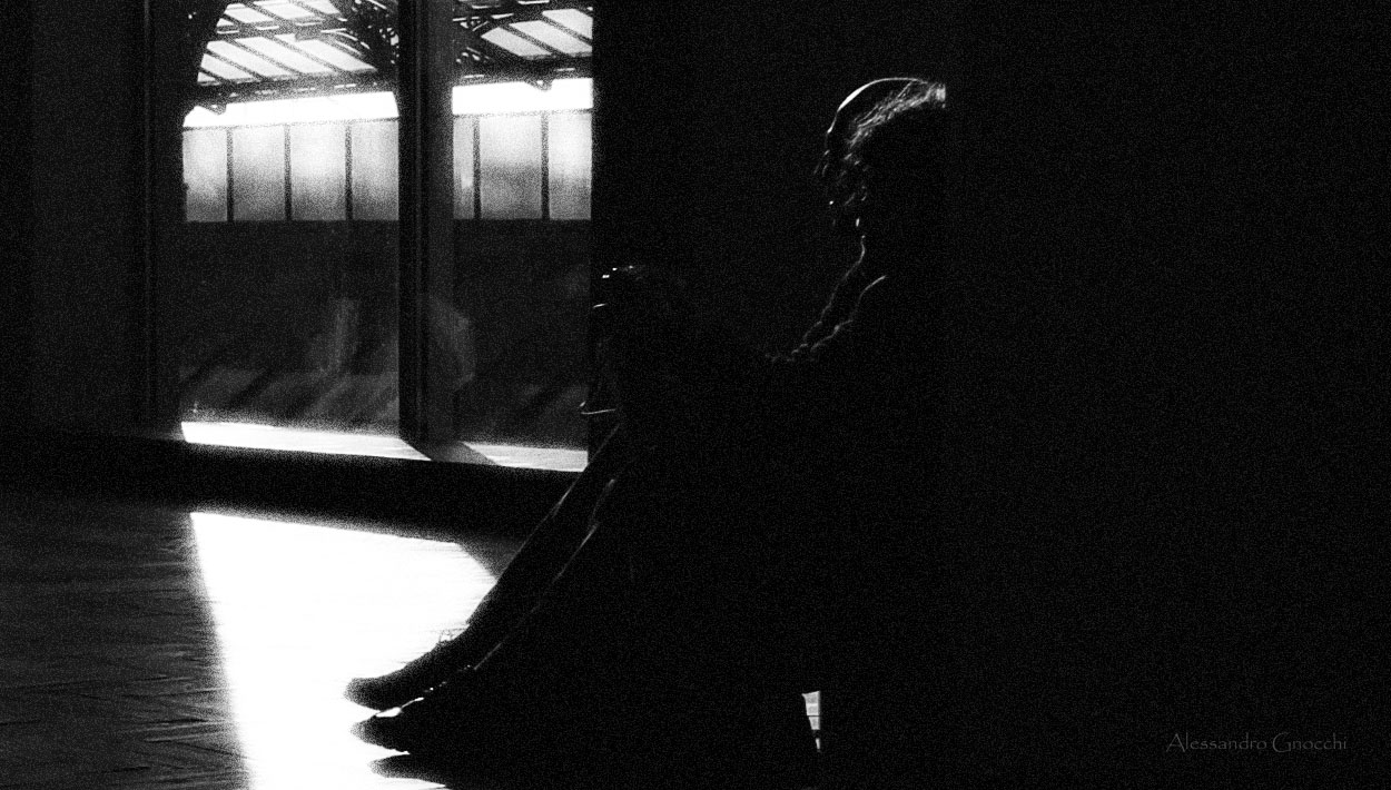 Together we see the light