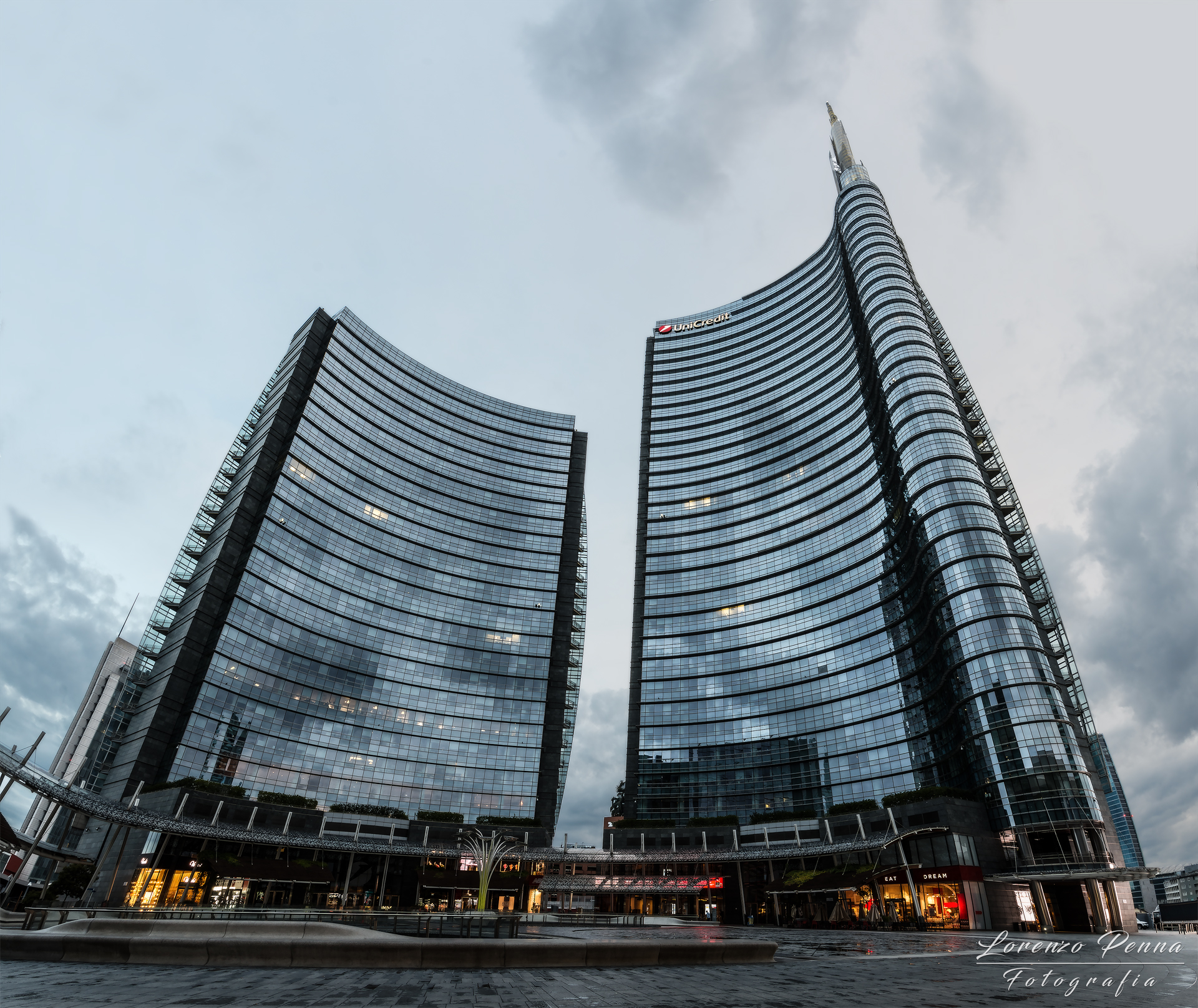 Piazza Gae Aulenti