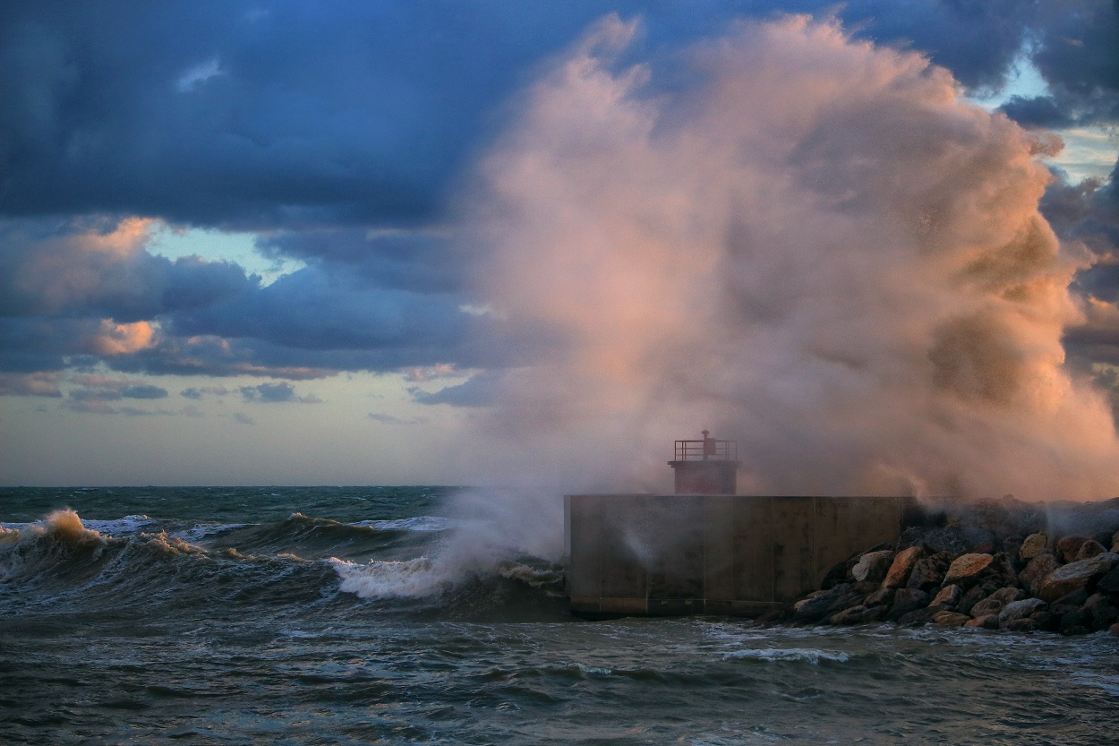 Esplosione al tramonto